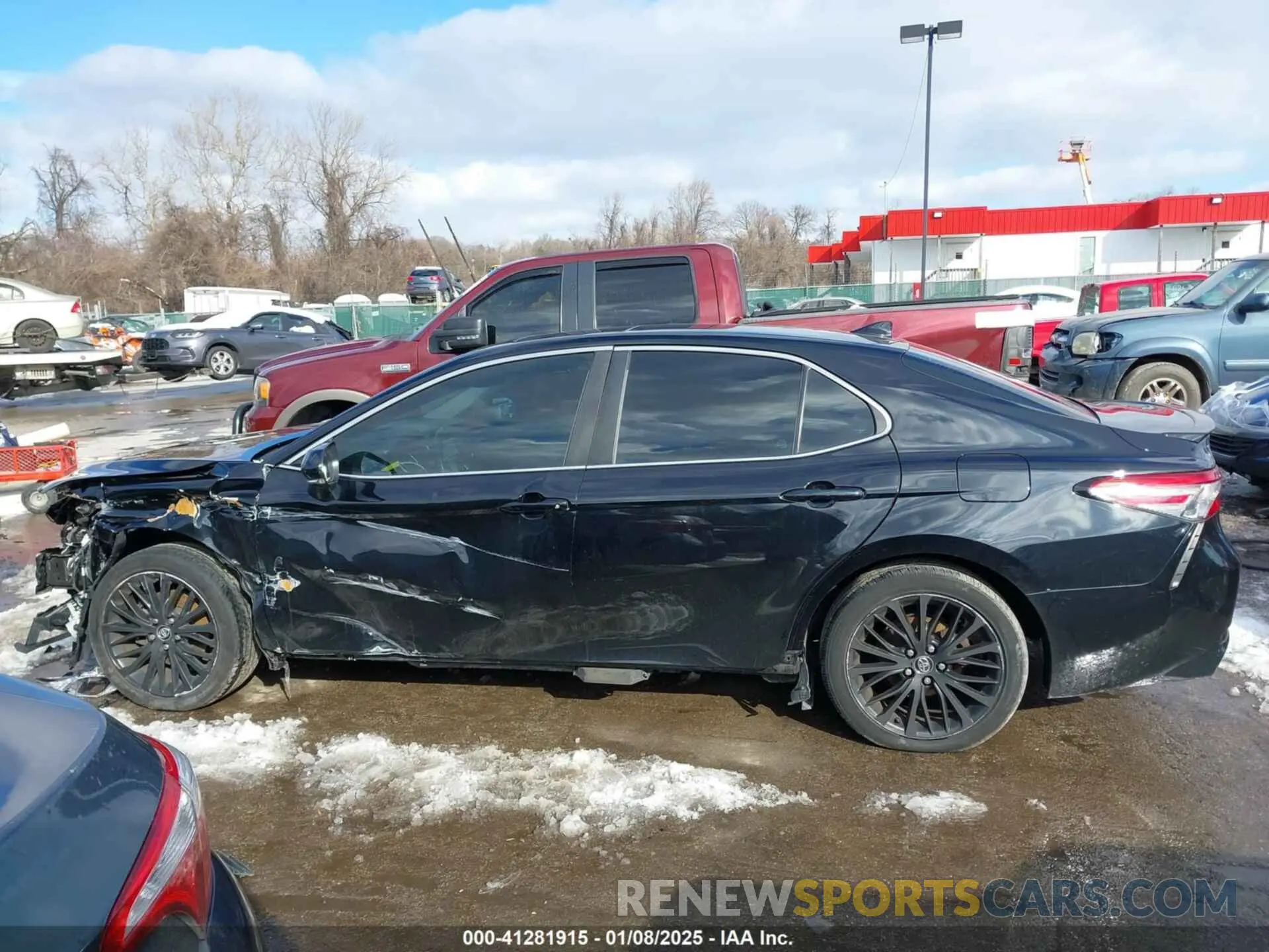 15 Photograph of a damaged car 4T1B11HK7KU718007 TOYOTA CAMRY 2019