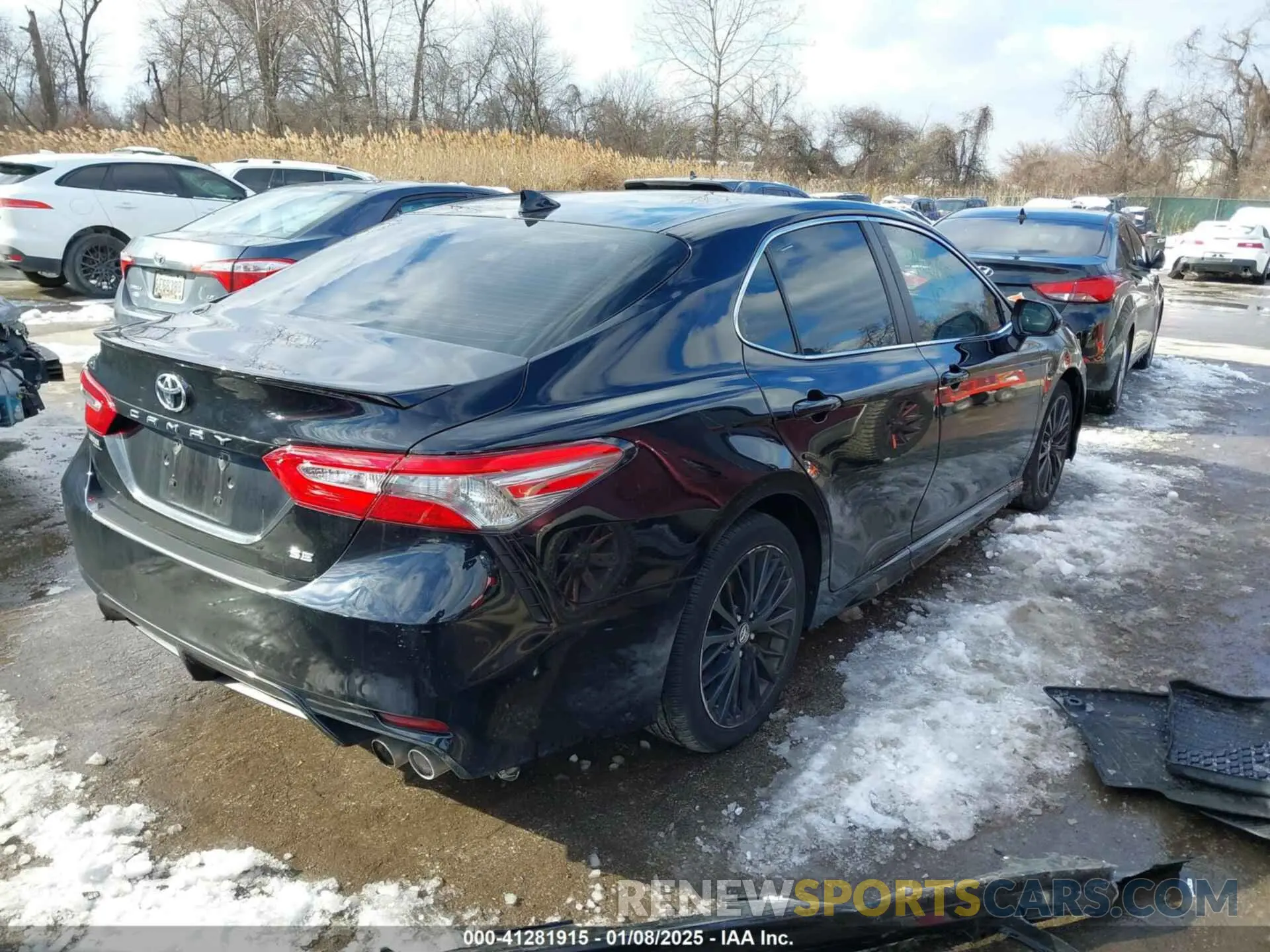 4 Photograph of a damaged car 4T1B11HK7KU718007 TOYOTA CAMRY 2019