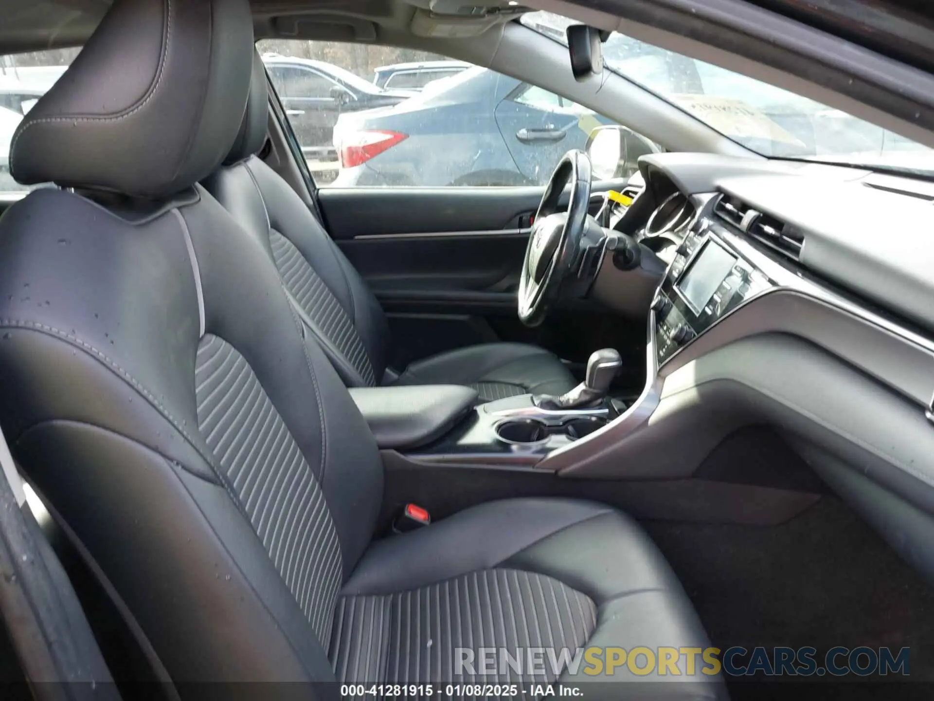 5 Photograph of a damaged car 4T1B11HK7KU718007 TOYOTA CAMRY 2019
