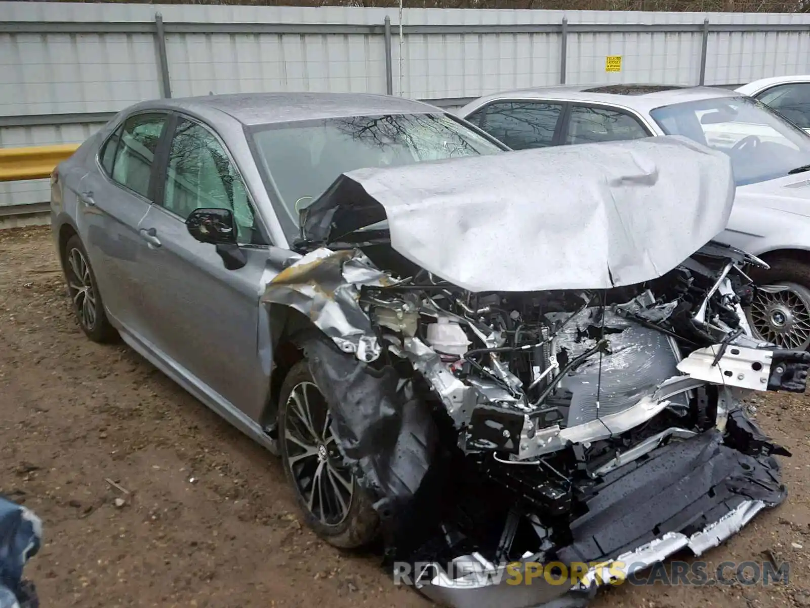 1 Photograph of a damaged car 4T1B11HK7KU725085 TOYOTA CAMRY 2019