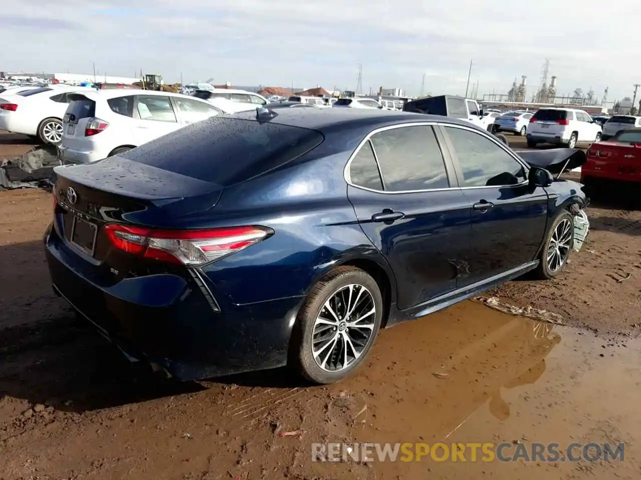 3 Photograph of a damaged car 4T1B11HK7KU725474 TOYOTA CAMRY 2019