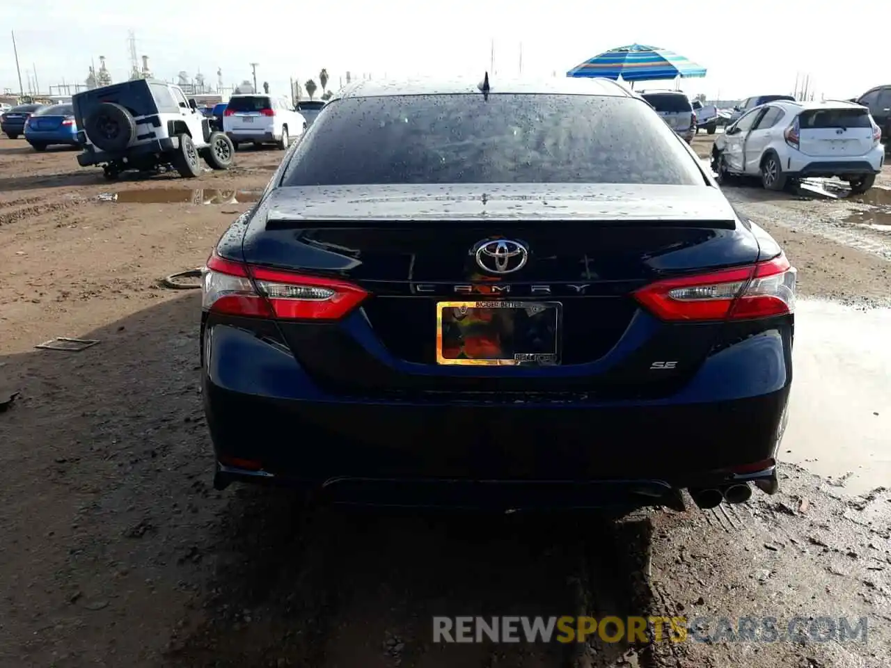 6 Photograph of a damaged car 4T1B11HK7KU725474 TOYOTA CAMRY 2019