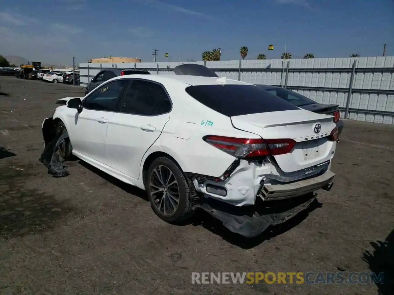 3 Photograph of a damaged car 4T1B11HK7KU728231 TOYOTA CAMRY 2019