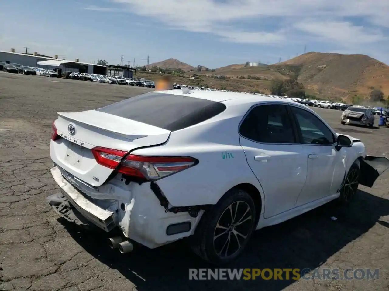 4 Photograph of a damaged car 4T1B11HK7KU728231 TOYOTA CAMRY 2019