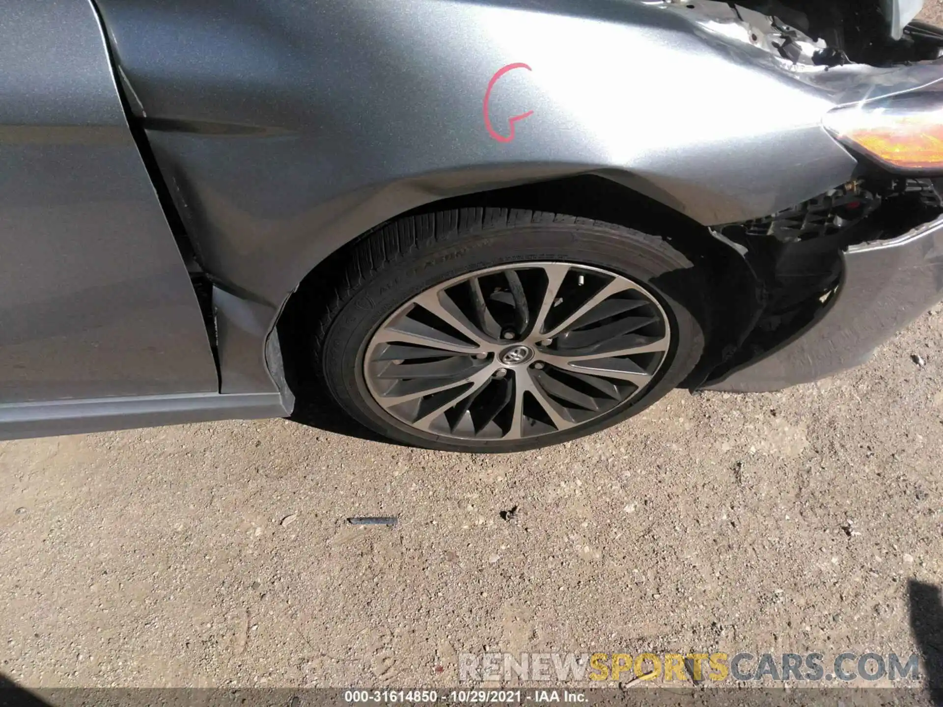 14 Photograph of a damaged car 4T1B11HK7KU730075 TOYOTA CAMRY 2019