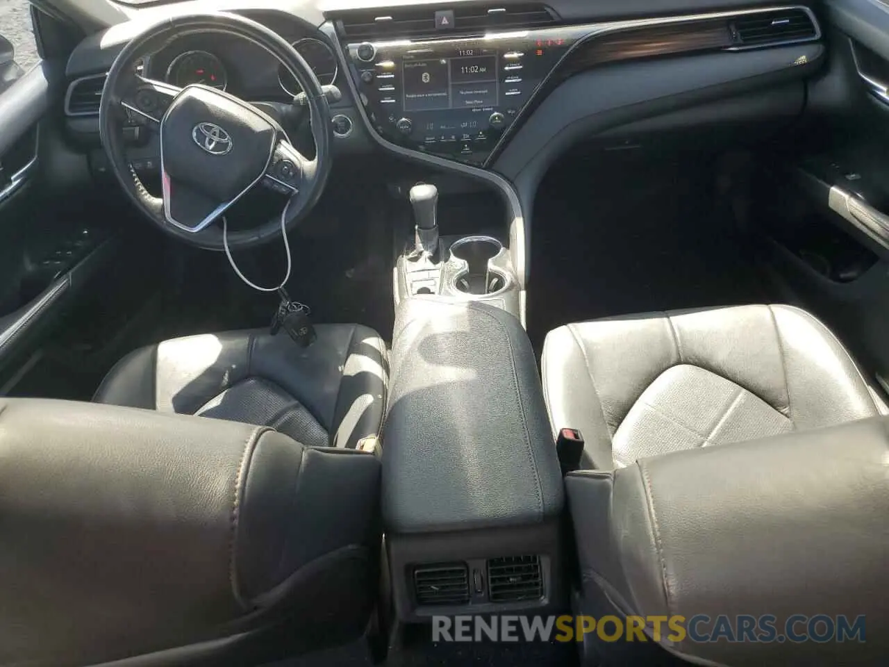 11 Photograph of a damaged car 4T1B11HK7KU734384 TOYOTA CAMRY 2019