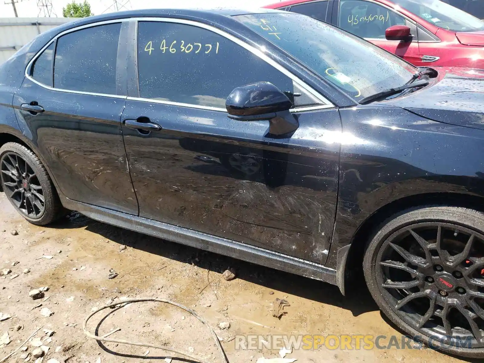 9 Photograph of a damaged car 4T1B11HK7KU735437 TOYOTA CAMRY 2019