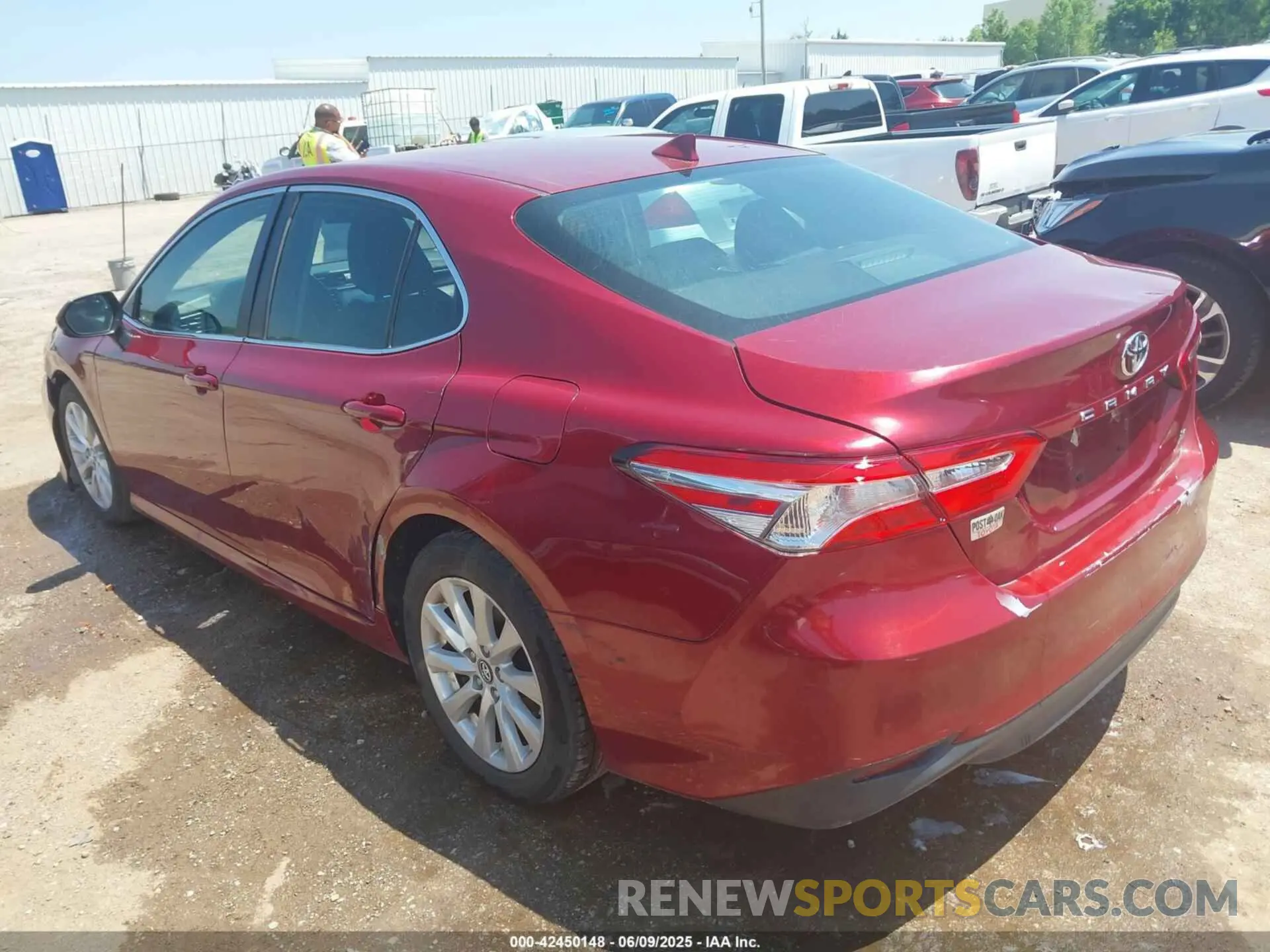 3 Photograph of a damaged car 4T1B11HK7KU740962 TOYOTA CAMRY 2019