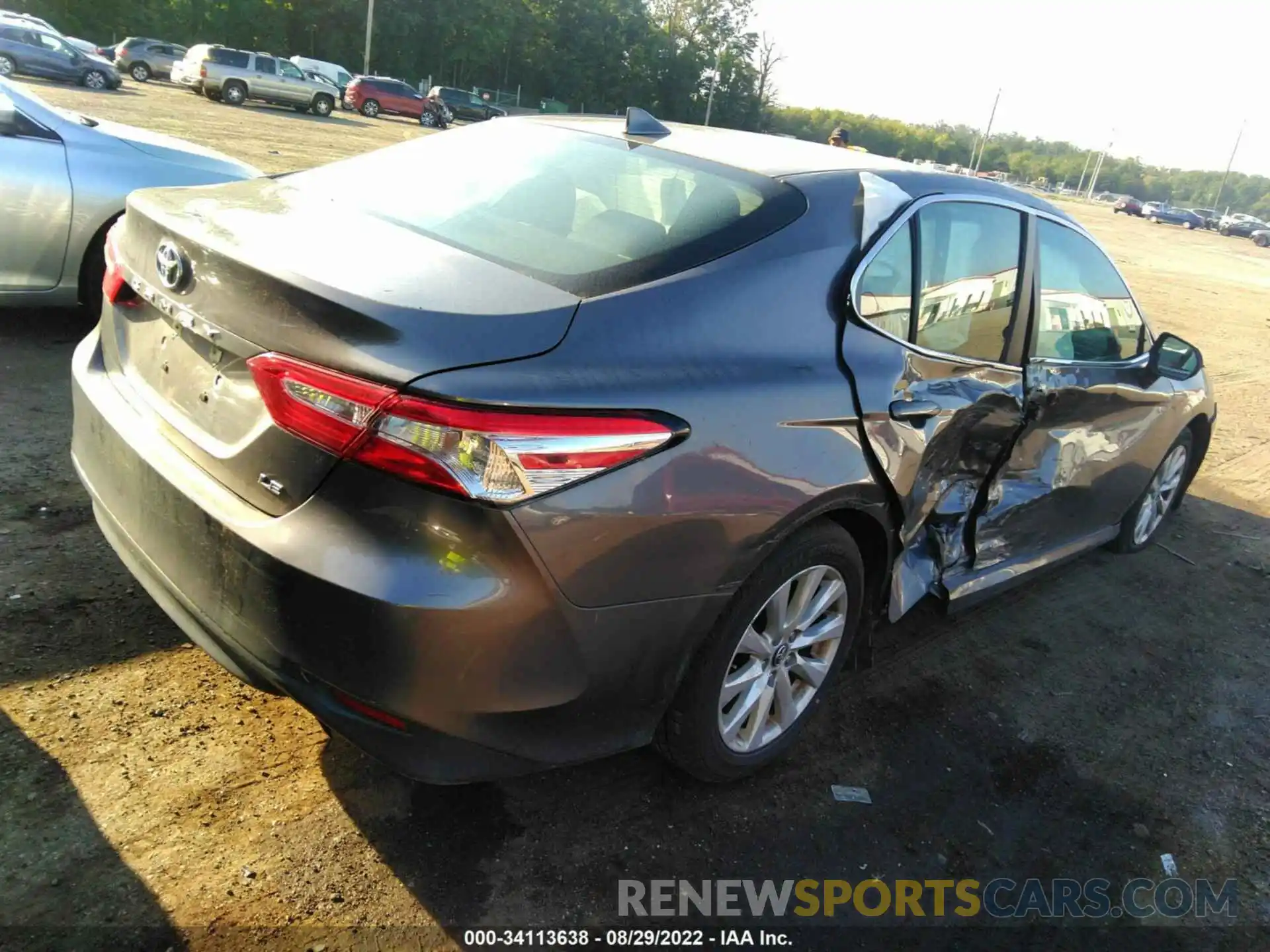 4 Photograph of a damaged car 4T1B11HK7KU743344 TOYOTA CAMRY 2019