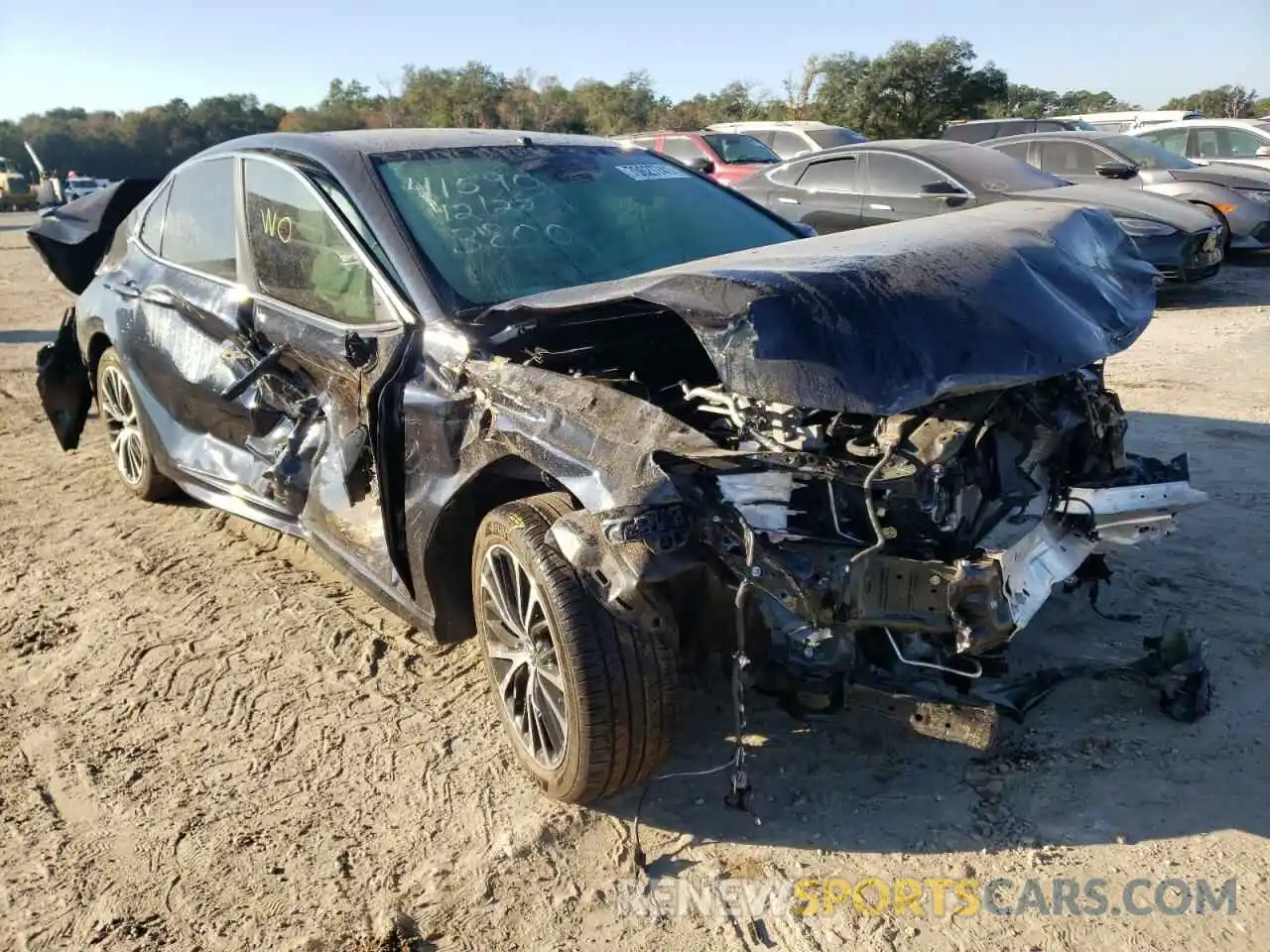 1 Photograph of a damaged car 4T1B11HK7KU743800 TOYOTA CAMRY 2019