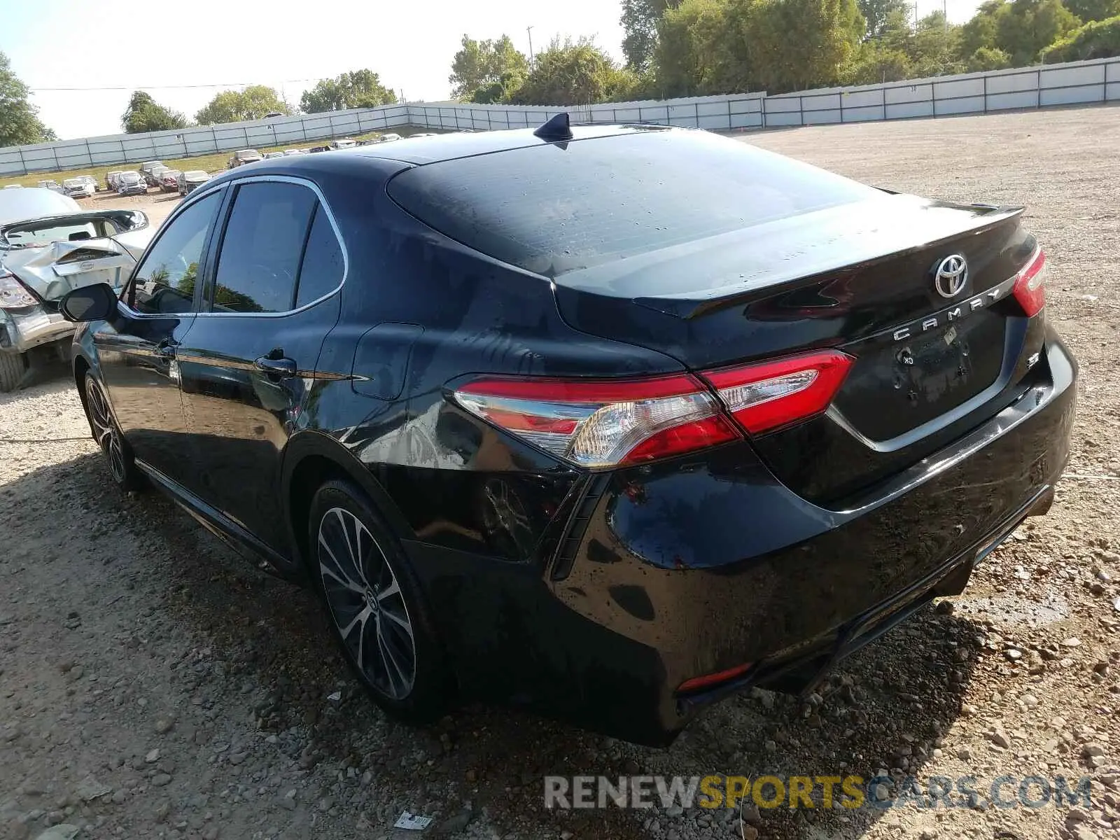 3 Photograph of a damaged car 4T1B11HK7KU744171 TOYOTA CAMRY 2019