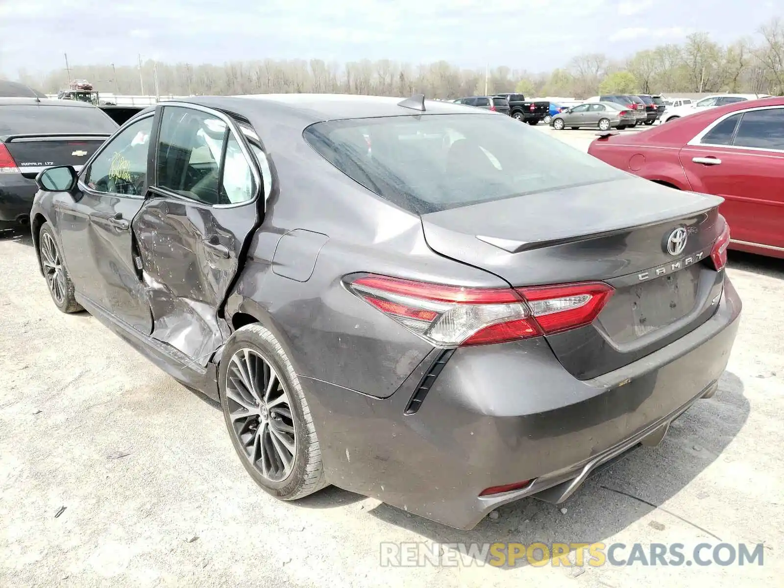 3 Photograph of a damaged car 4T1B11HK7KU747779 TOYOTA CAMRY 2019