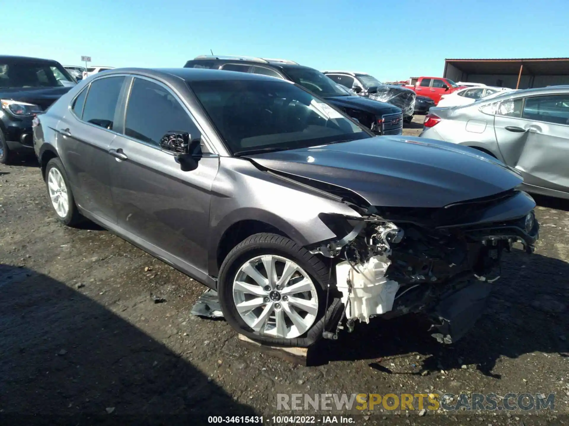 1 Photograph of a damaged car 4T1B11HK7KU747815 TOYOTA CAMRY 2019