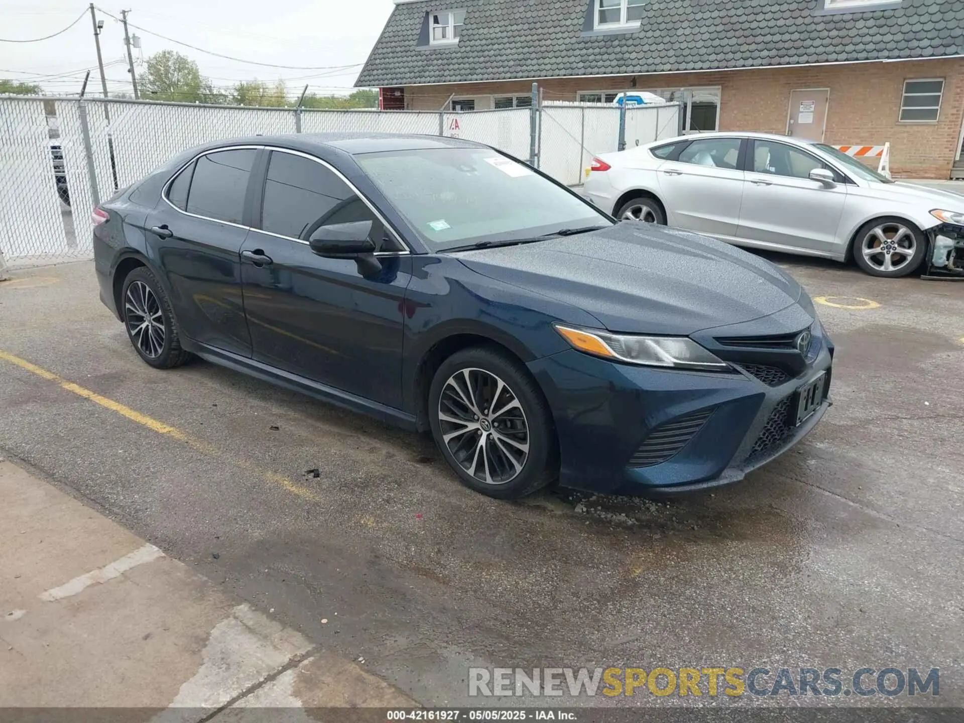 1 Photograph of a damaged car 4T1B11HK7KU748074 TOYOTA CAMRY 2019