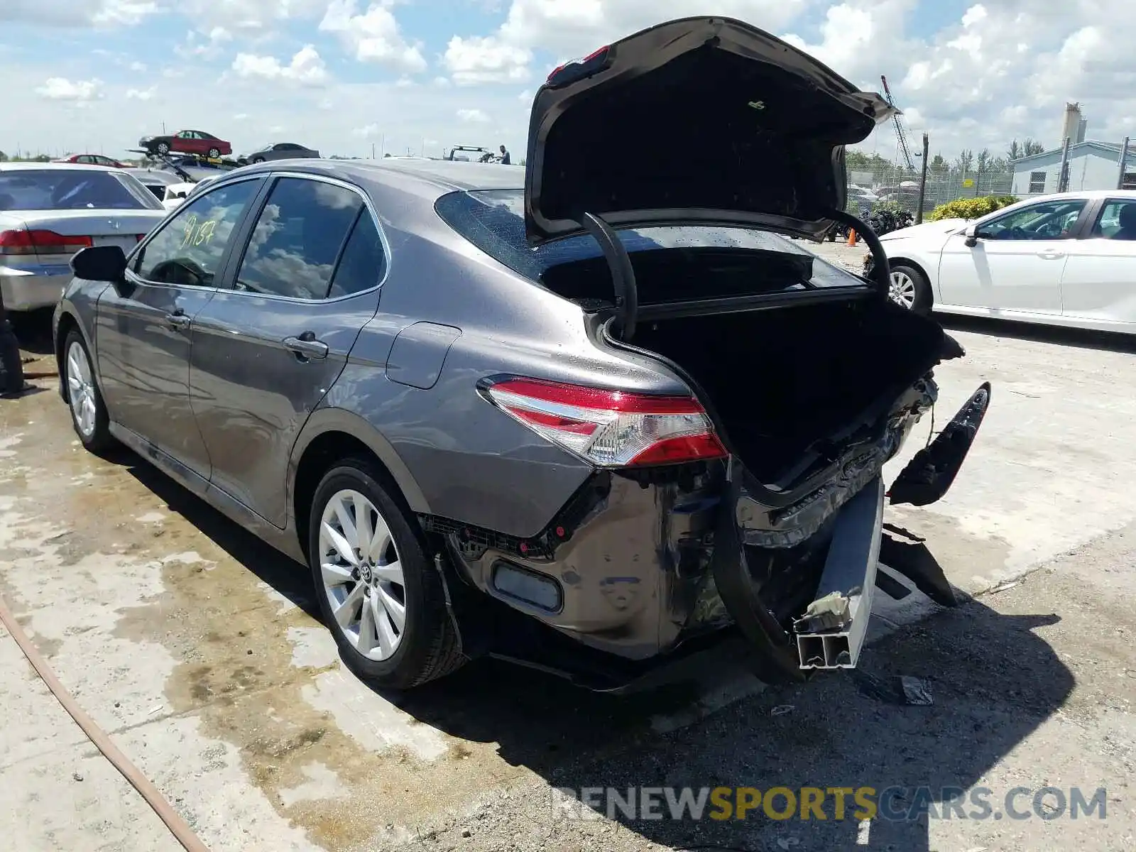 3 Photograph of a damaged car 4T1B11HK7KU749807 TOYOTA CAMRY 2019