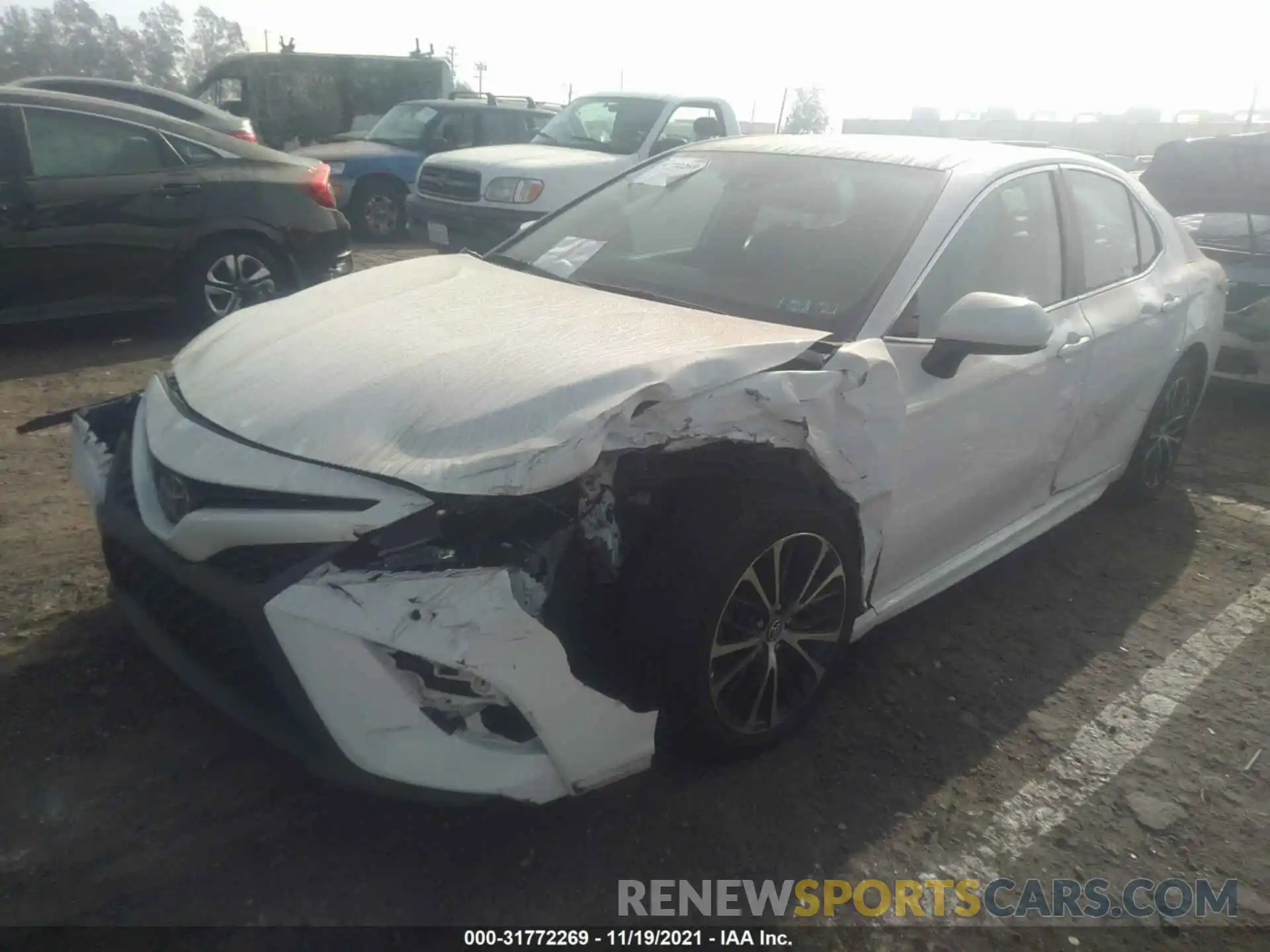 2 Photograph of a damaged car 4T1B11HK7KU750455 TOYOTA CAMRY 2019