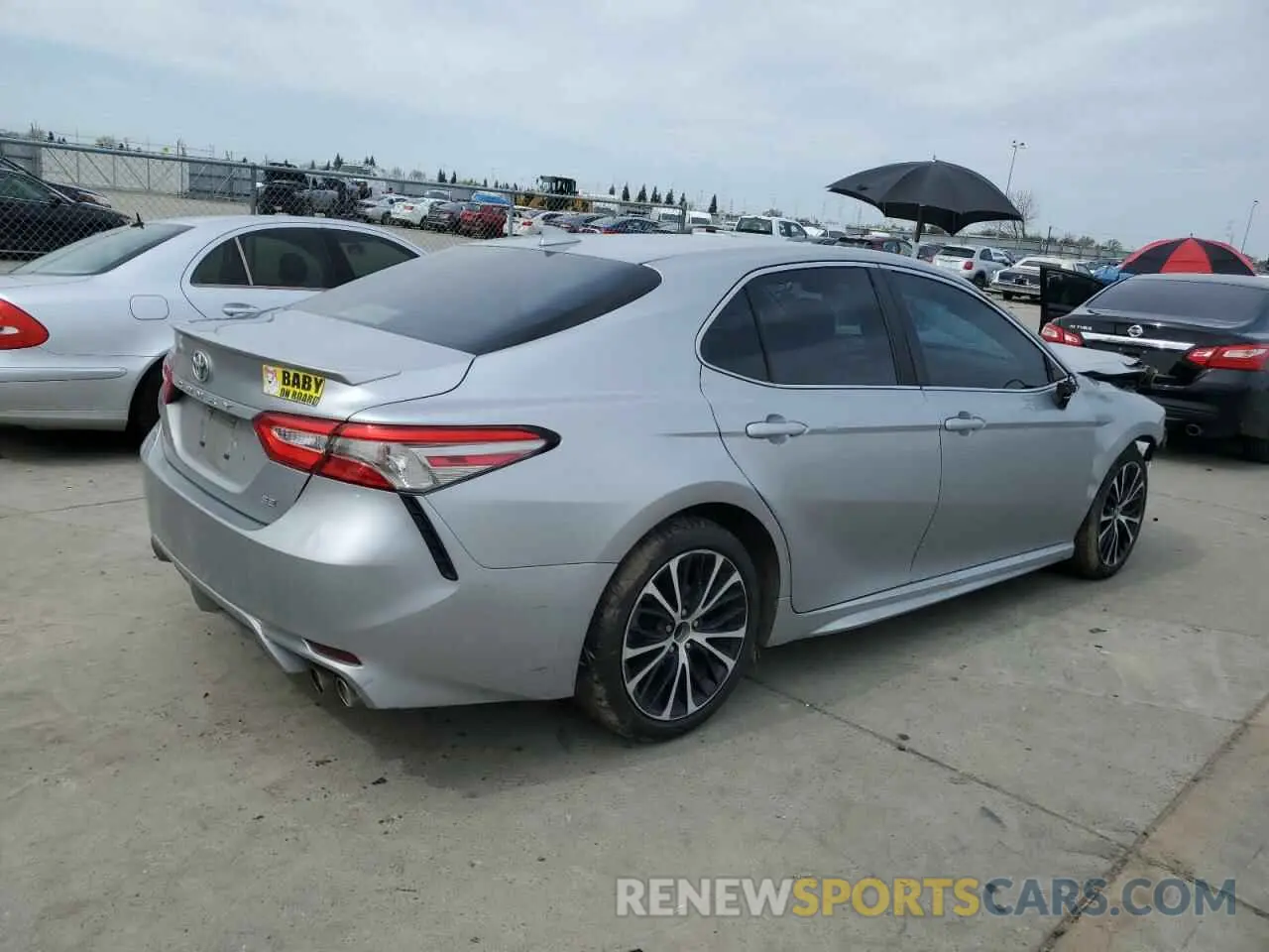 3 Photograph of a damaged car 4T1B11HK7KU752853 TOYOTA CAMRY 2019