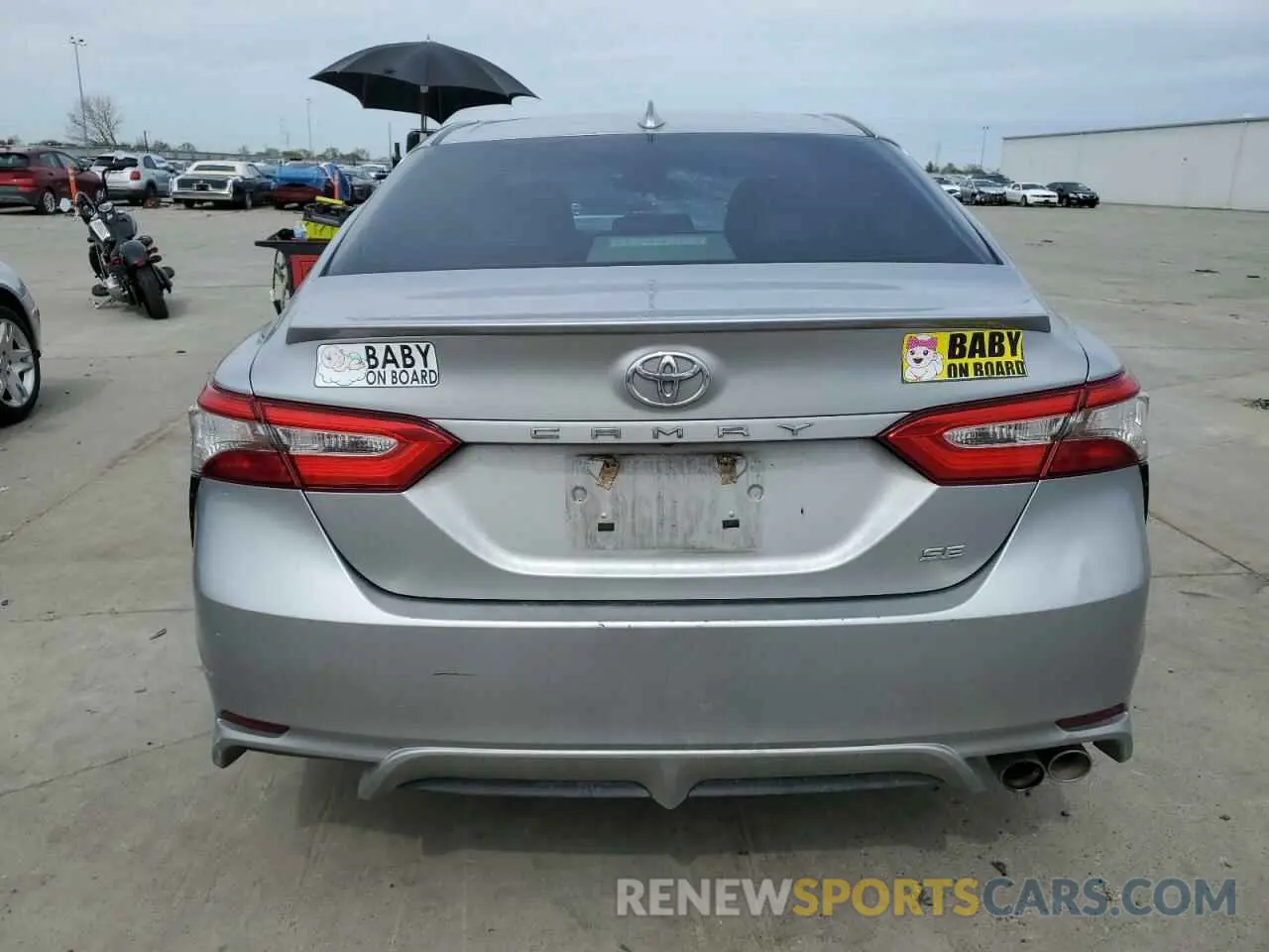 6 Photograph of a damaged car 4T1B11HK7KU752853 TOYOTA CAMRY 2019