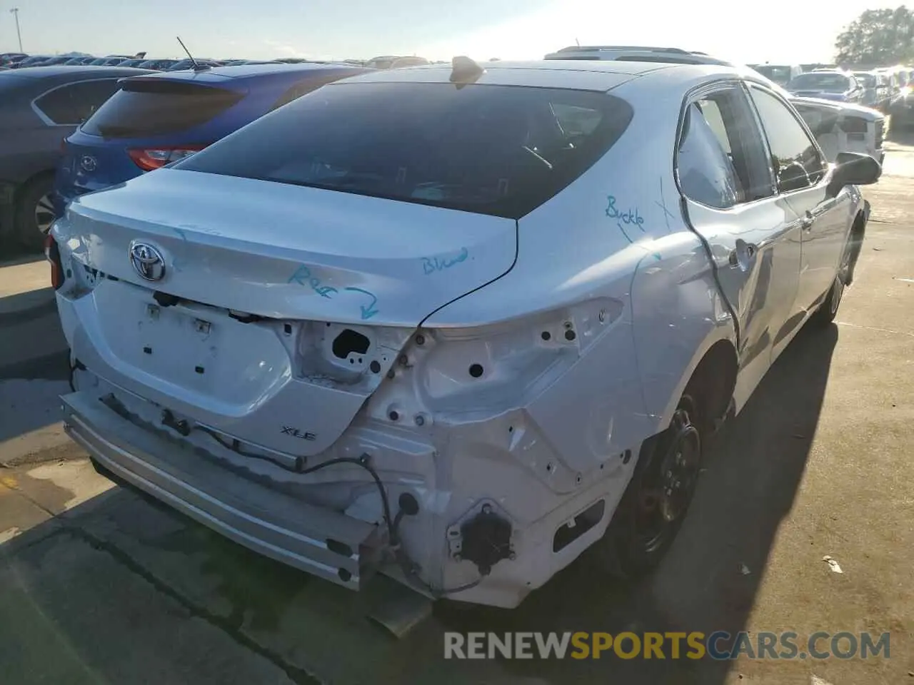 3 Photograph of a damaged car 4T1B11HK7KU753159 TOYOTA CAMRY 2019