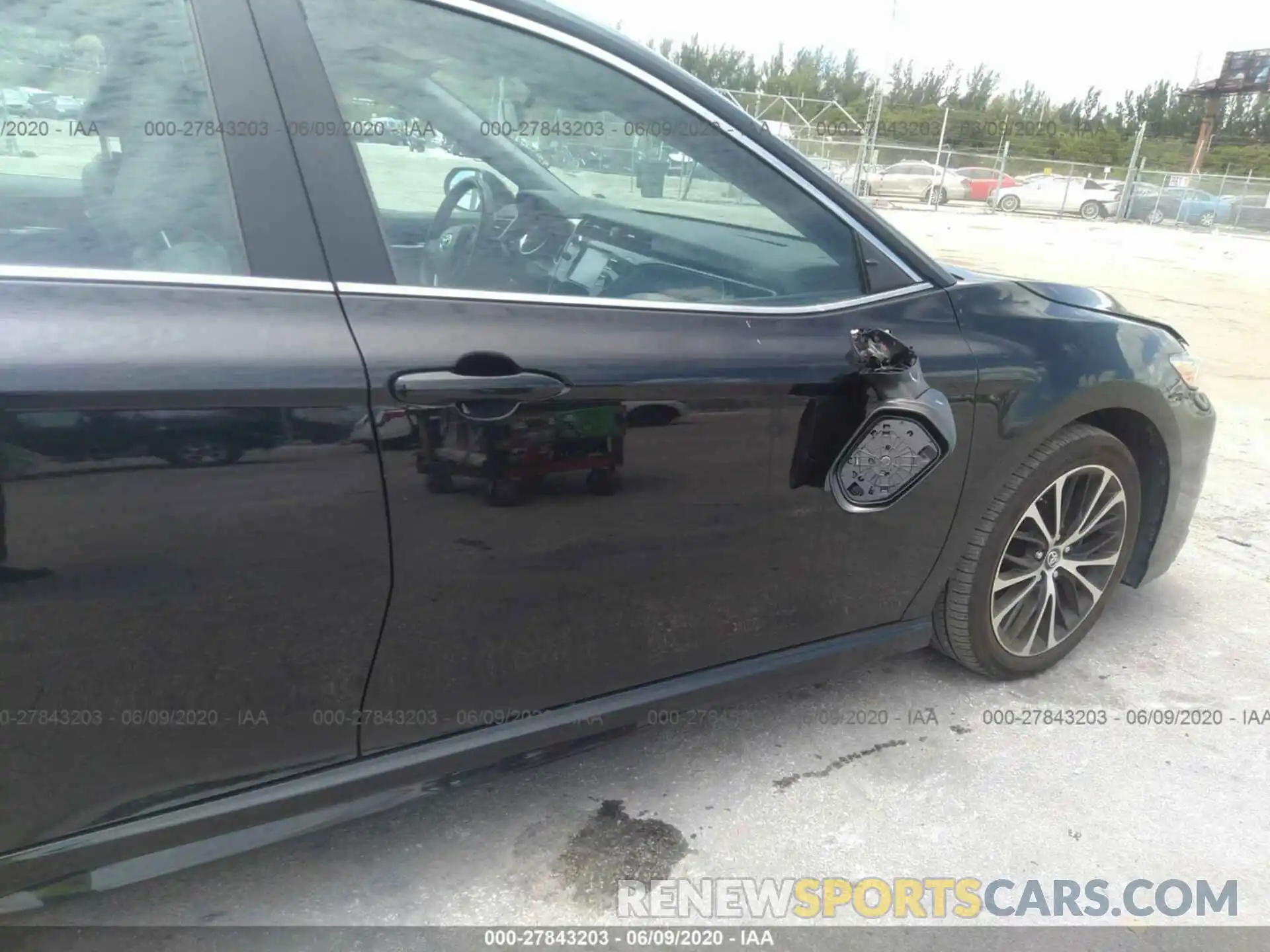 6 Photograph of a damaged car 4T1B11HK7KU760077 TOYOTA CAMRY 2019