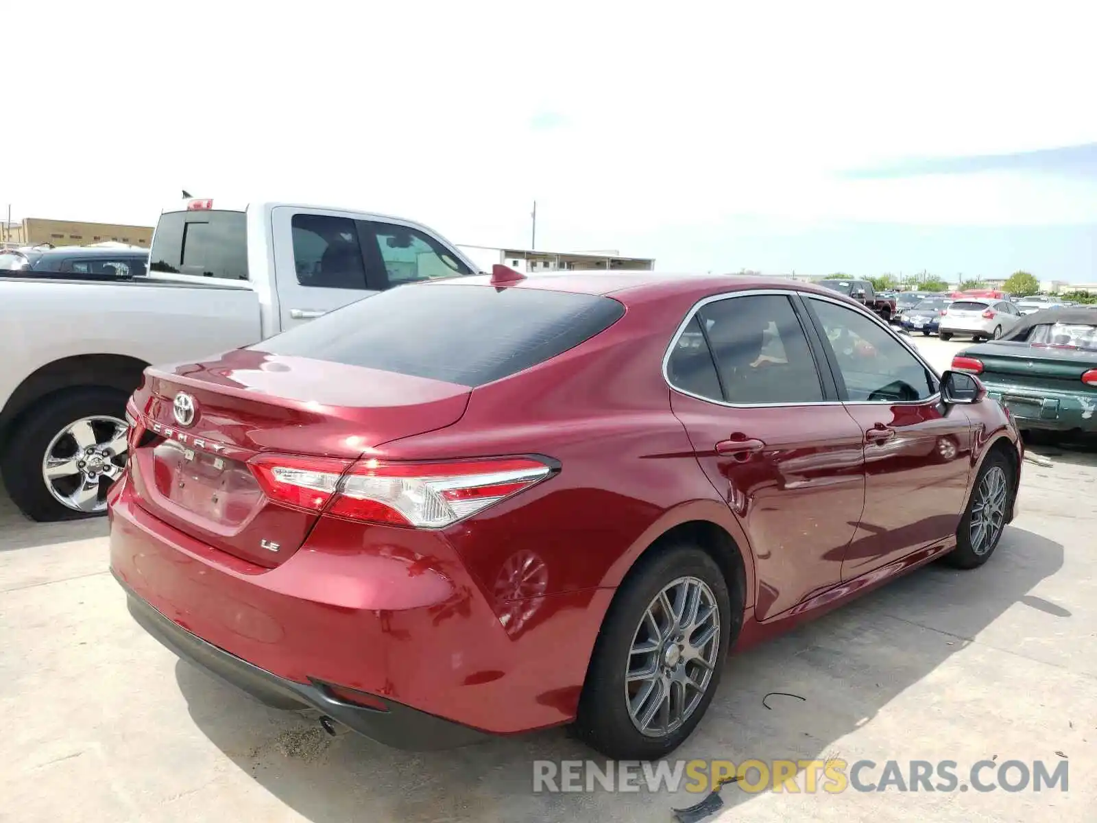 4 Photograph of a damaged car 4T1B11HK7KU761794 TOYOTA CAMRY 2019