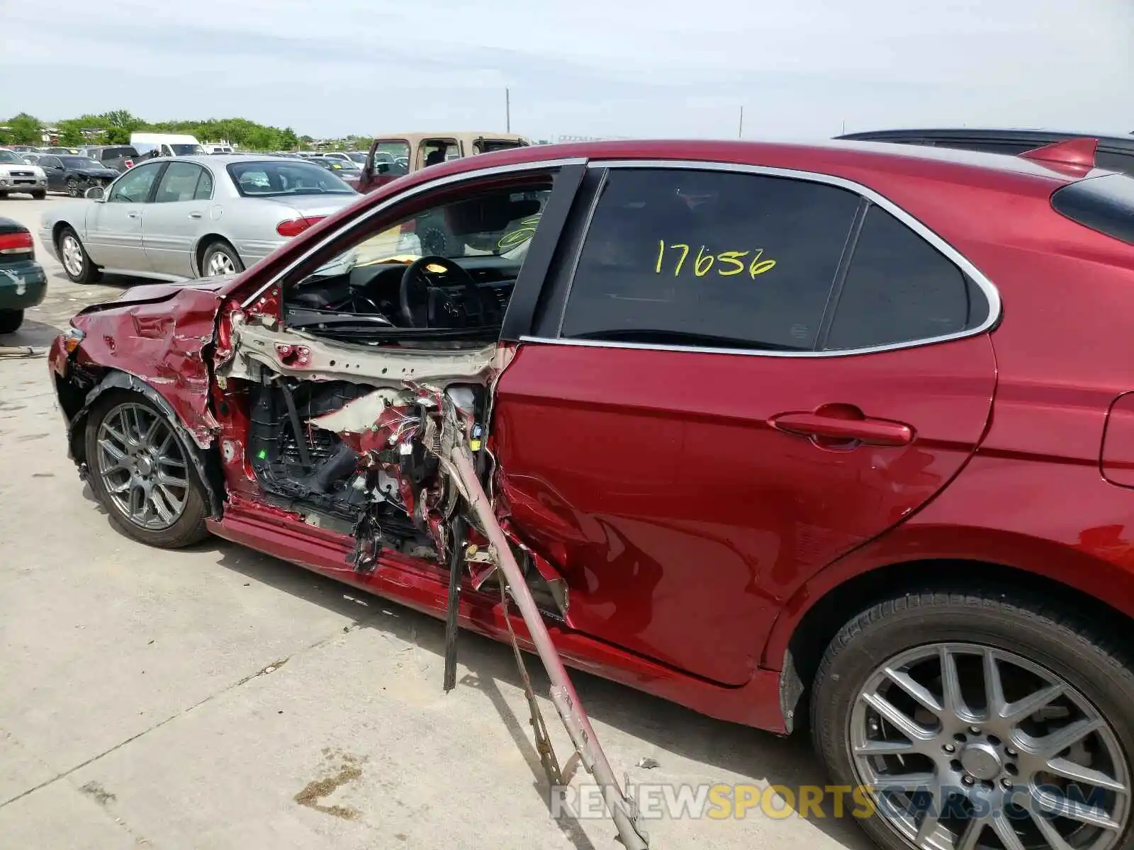 9 Photograph of a damaged car 4T1B11HK7KU761794 TOYOTA CAMRY 2019