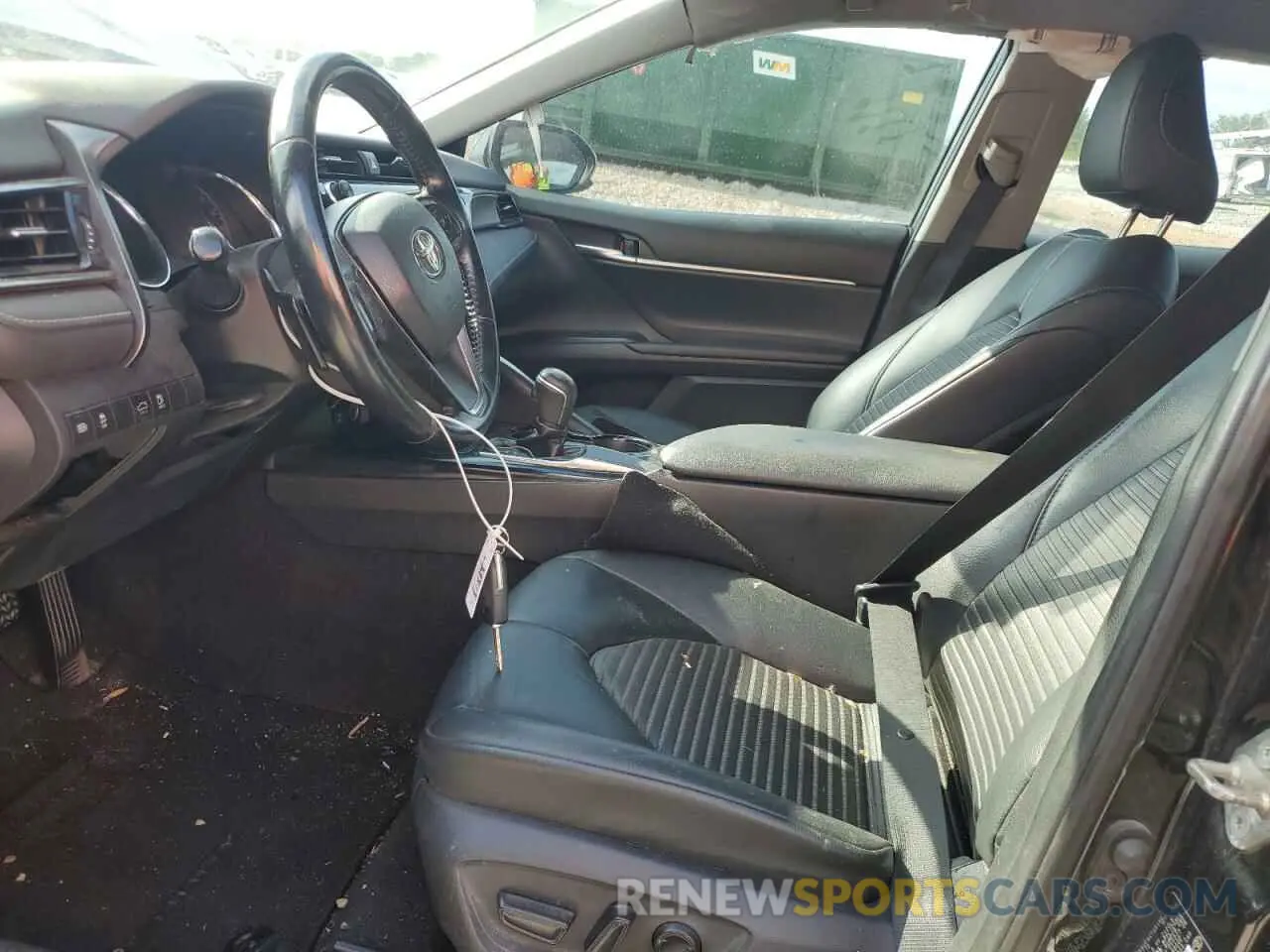 7 Photograph of a damaged car 4T1B11HK7KU763299 TOYOTA CAMRY 2019