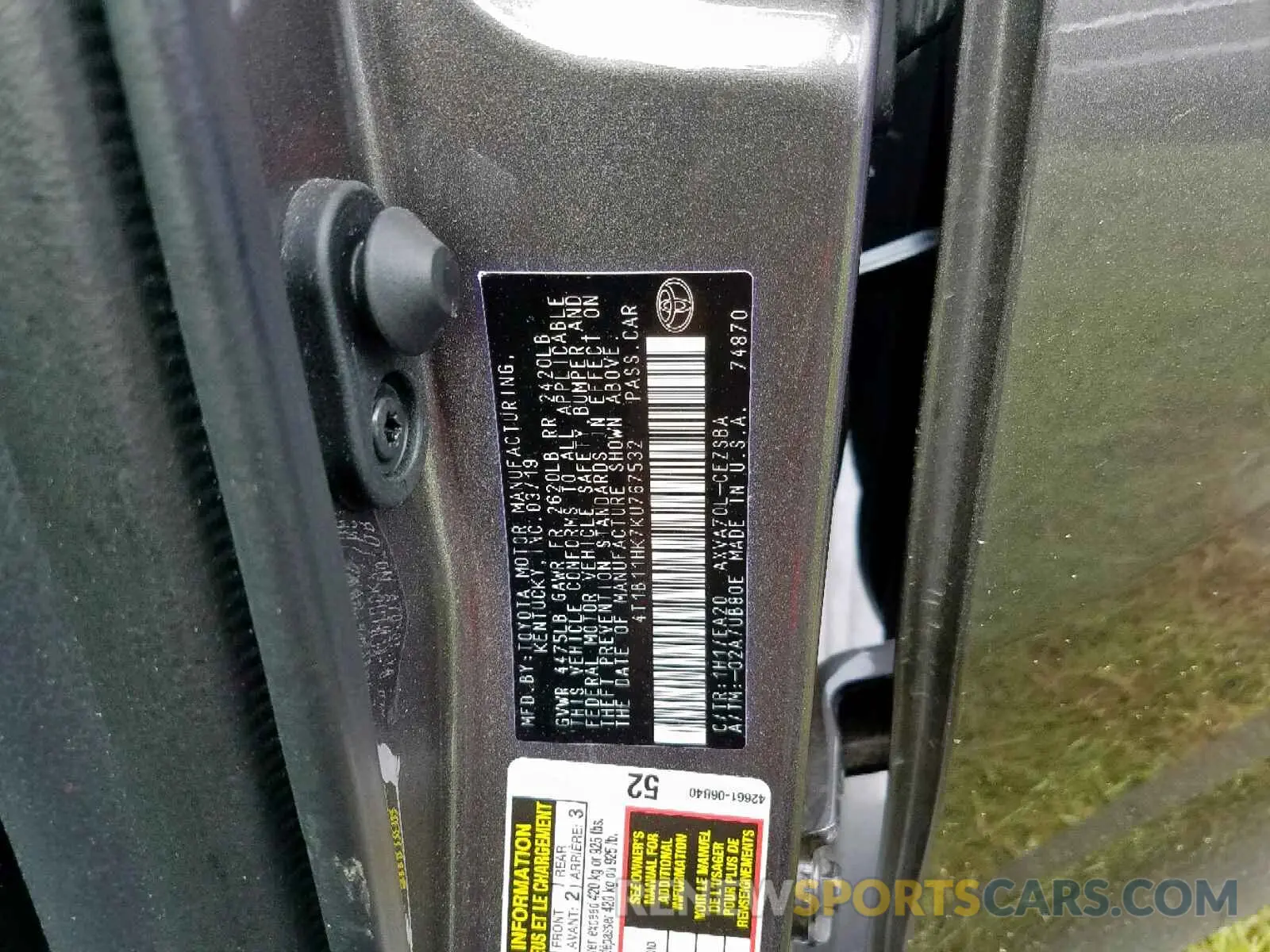 10 Photograph of a damaged car 4T1B11HK7KU767532 TOYOTA CAMRY 2019