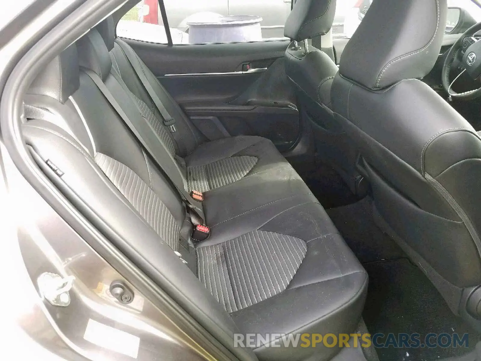 6 Photograph of a damaged car 4T1B11HK7KU767532 TOYOTA CAMRY 2019