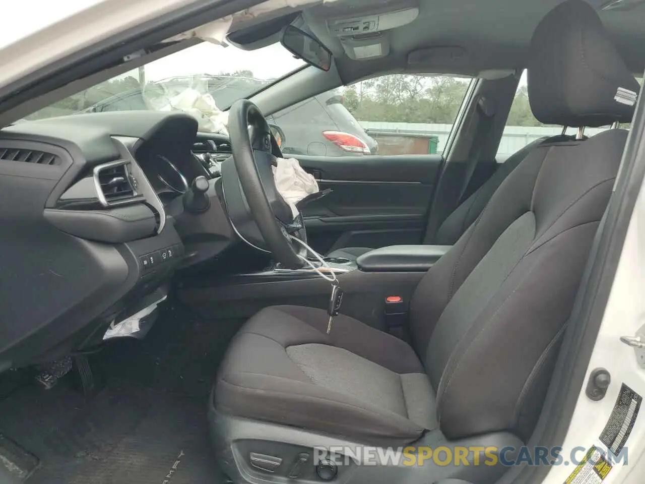 7 Photograph of a damaged car 4T1B11HK7KU769152 TOYOTA CAMRY 2019