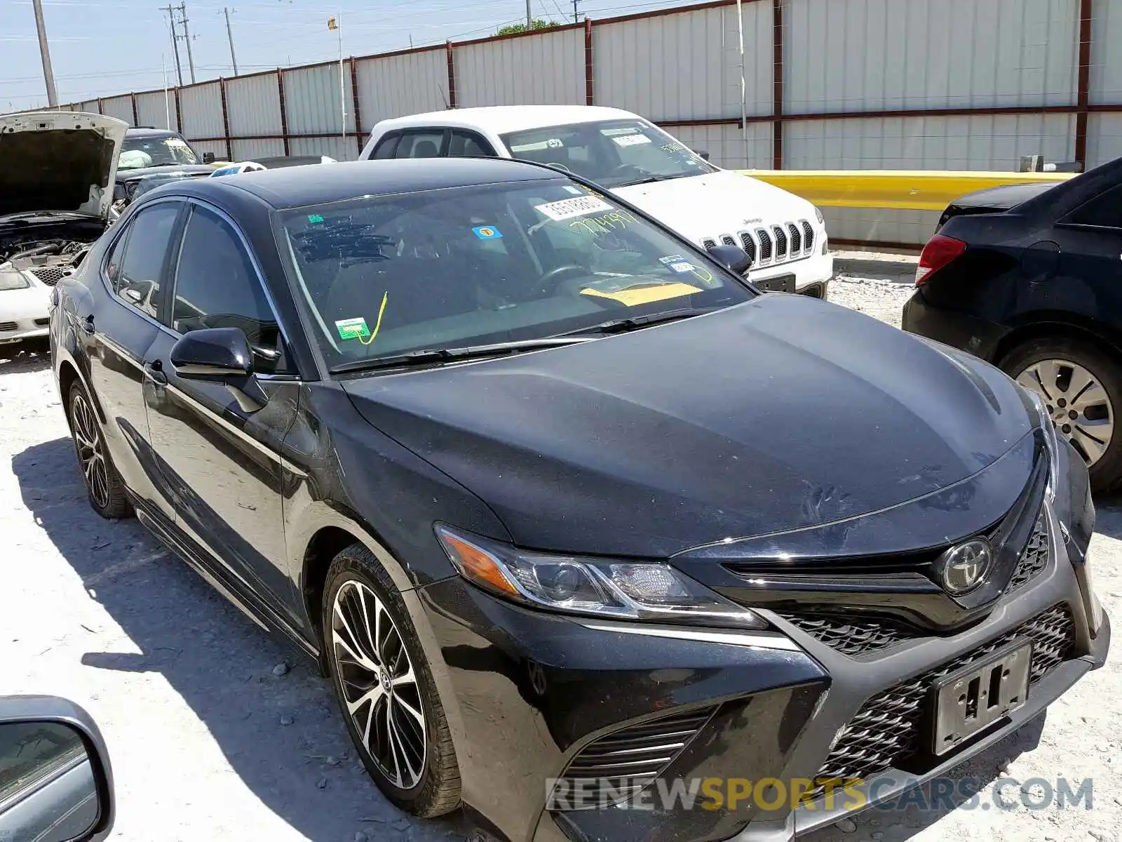 1 Photograph of a damaged car 4T1B11HK7KU774397 TOYOTA CAMRY 2019