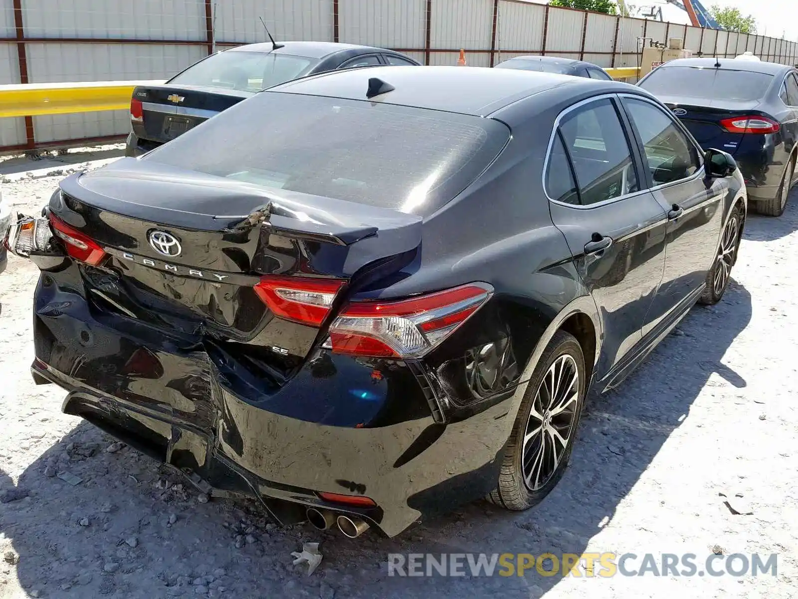 4 Photograph of a damaged car 4T1B11HK7KU774397 TOYOTA CAMRY 2019