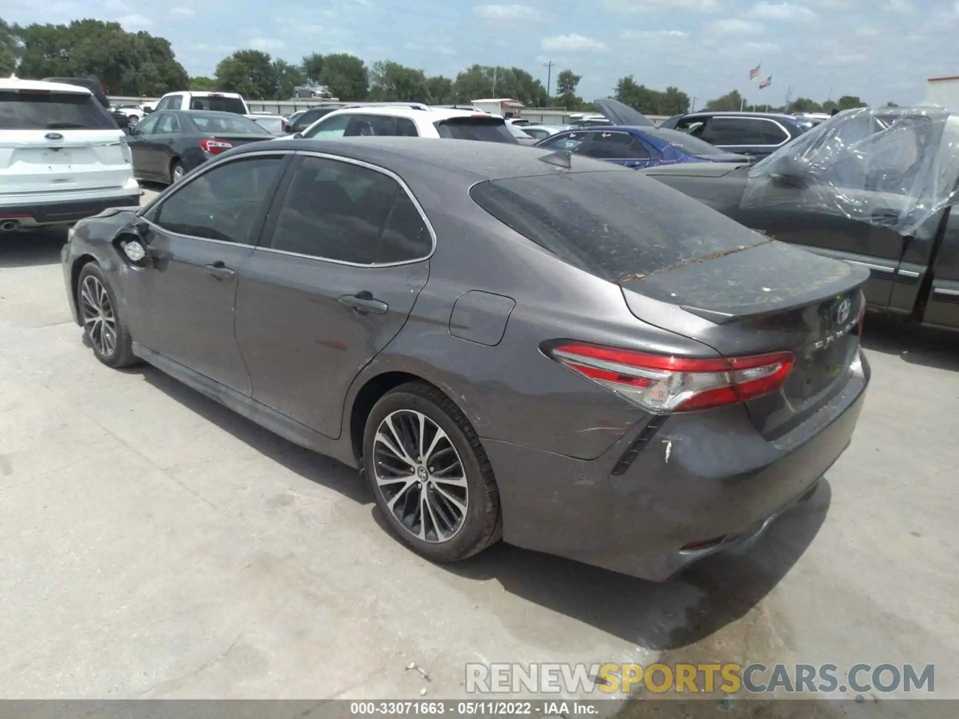 3 Photograph of a damaged car 4T1B11HK7KU779910 TOYOTA CAMRY 2019