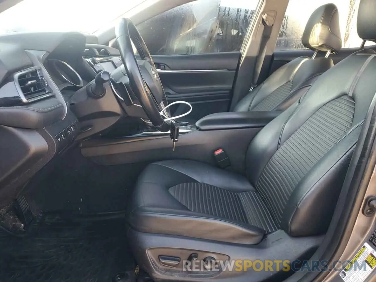 7 Photograph of a damaged car 4T1B11HK7KU781446 TOYOTA CAMRY 2019
