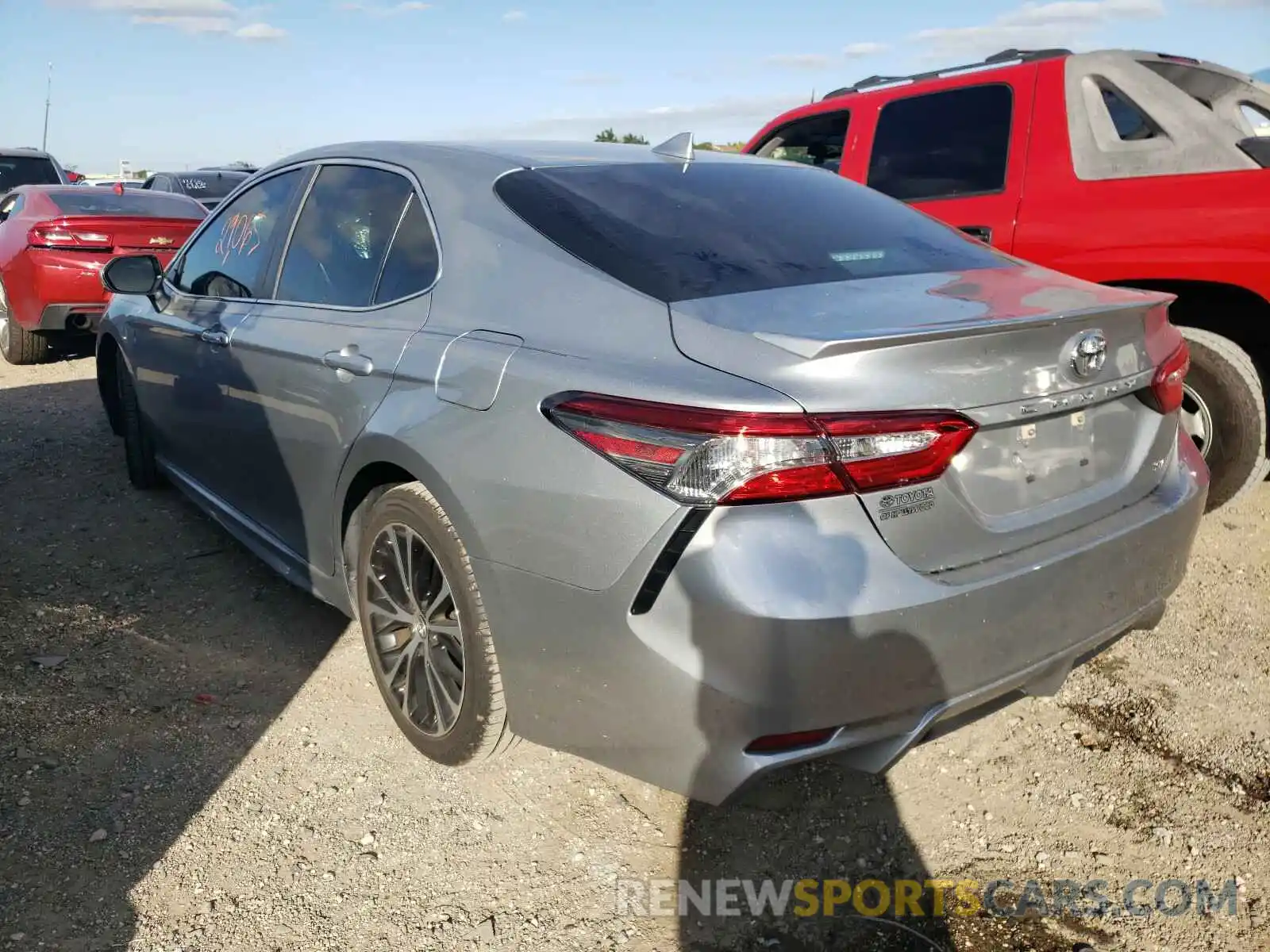 3 Photograph of a damaged car 4T1B11HK7KU781625 TOYOTA CAMRY 2019