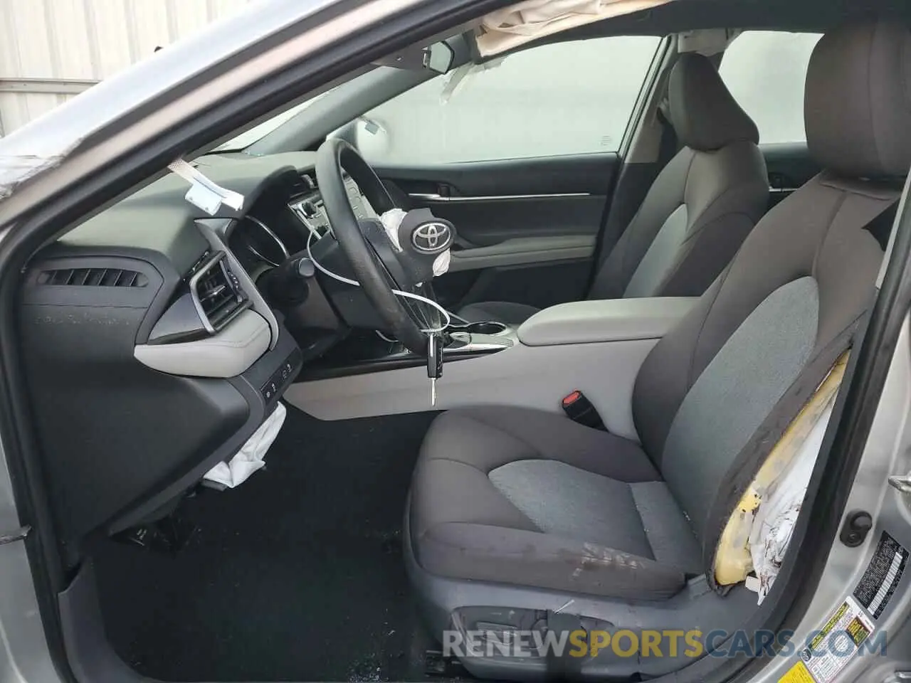 7 Photograph of a damaged car 4T1B11HK7KU781723 TOYOTA CAMRY 2019