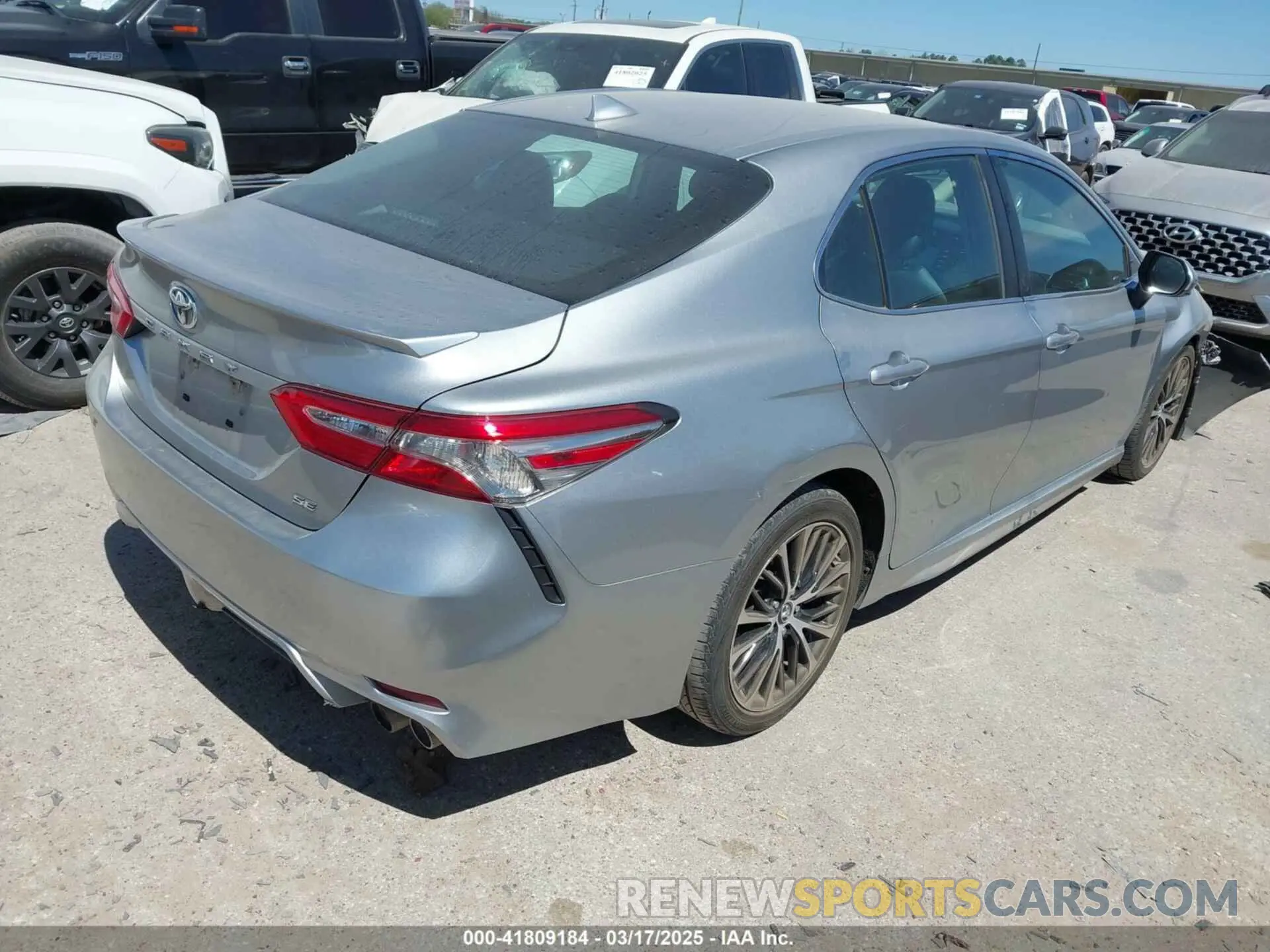4 Photograph of a damaged car 4T1B11HK7KU783438 TOYOTA CAMRY 2019