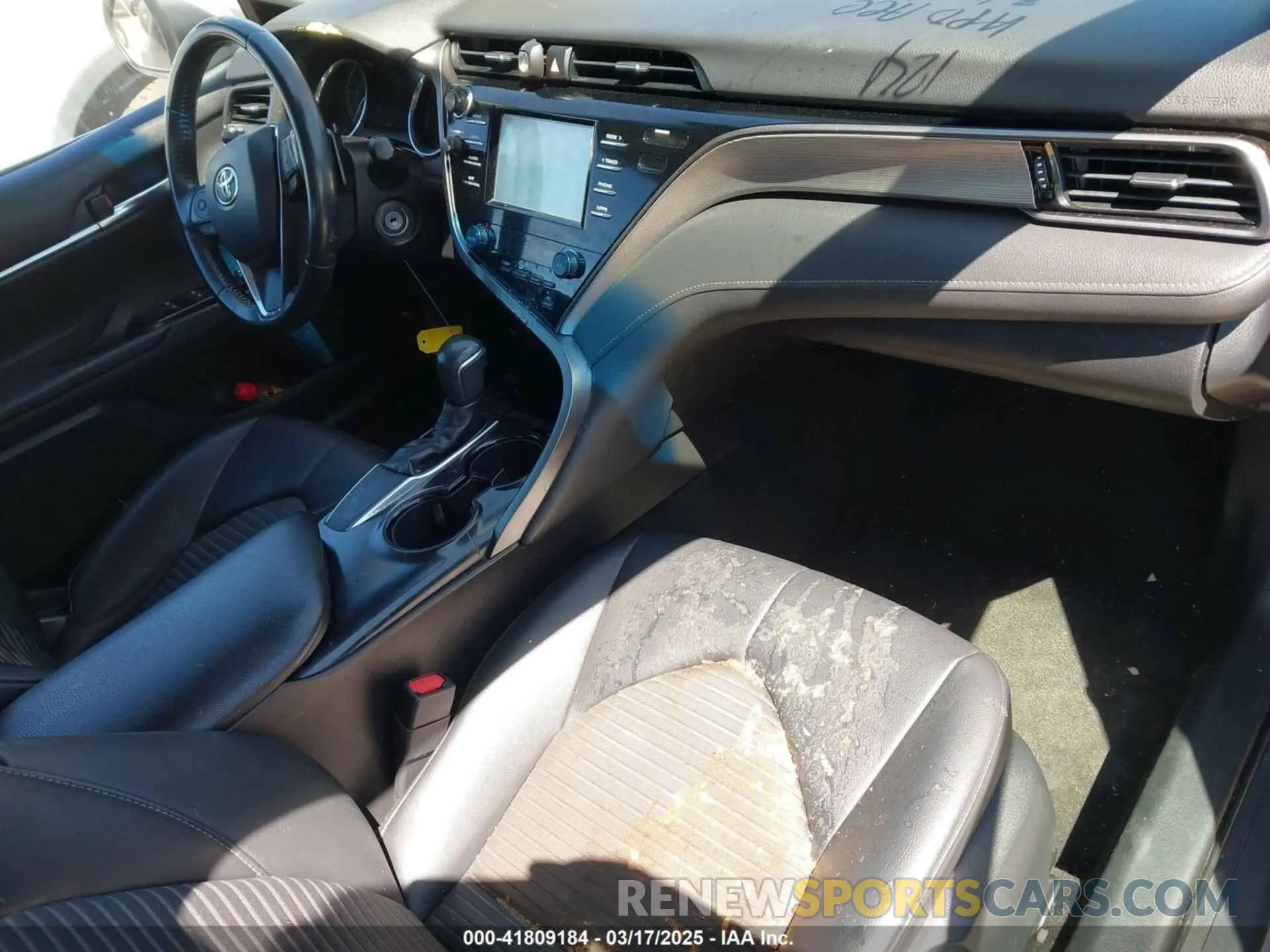 5 Photograph of a damaged car 4T1B11HK7KU783438 TOYOTA CAMRY 2019