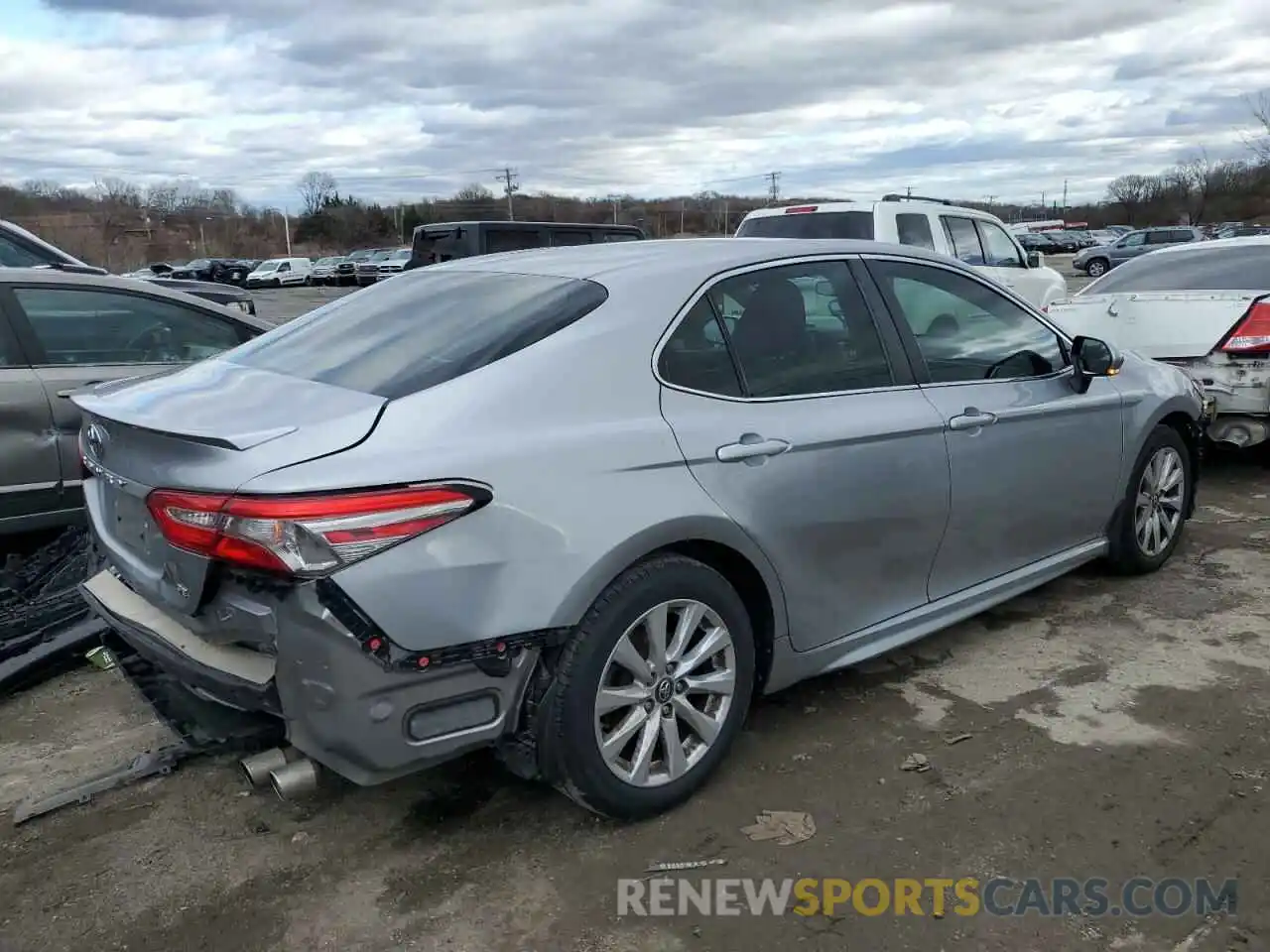 3 Photograph of a damaged car 4T1B11HK7KU786842 TOYOTA CAMRY 2019