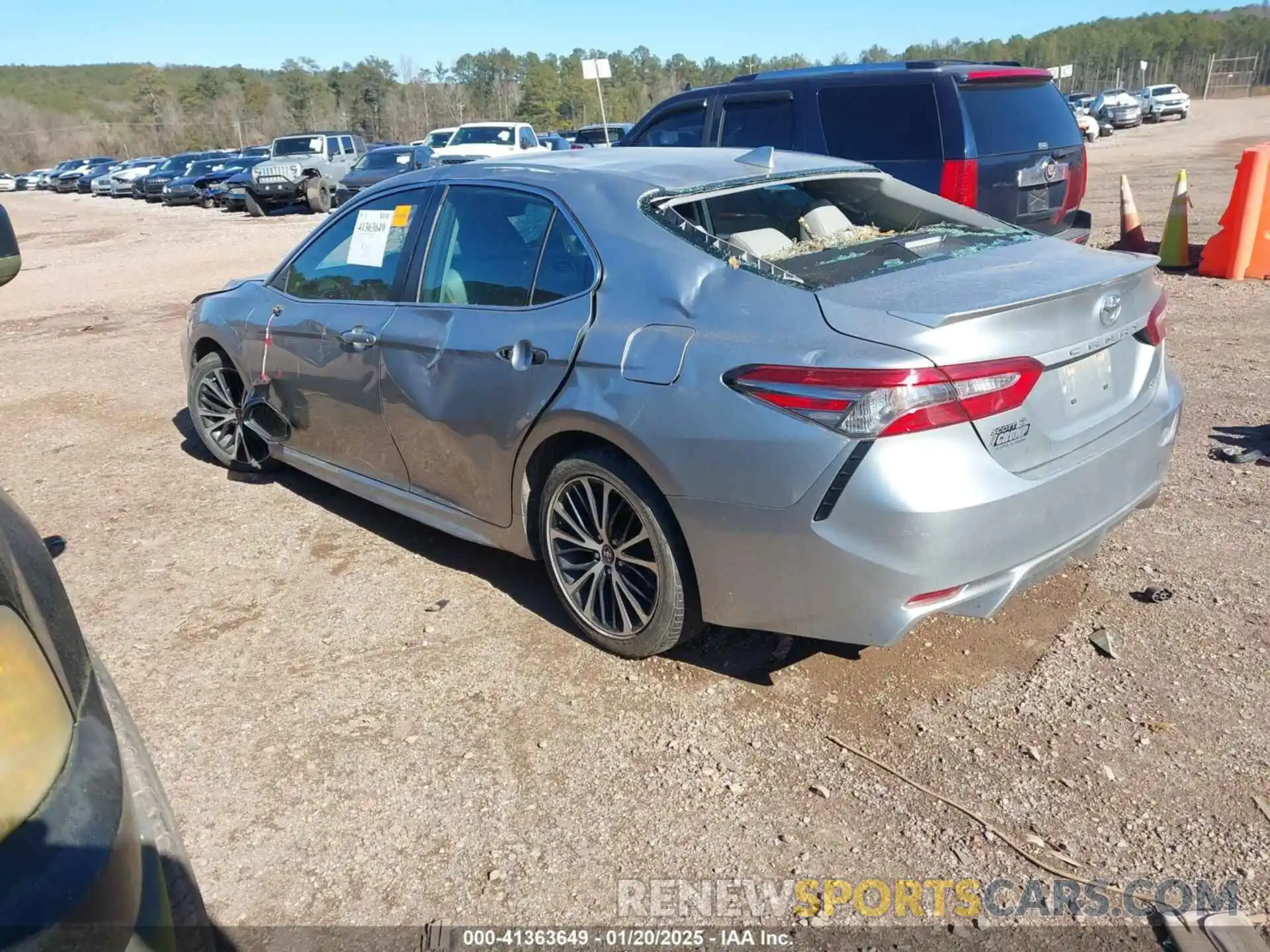 3 Photograph of a damaged car 4T1B11HK7KU789563 TOYOTA CAMRY 2019