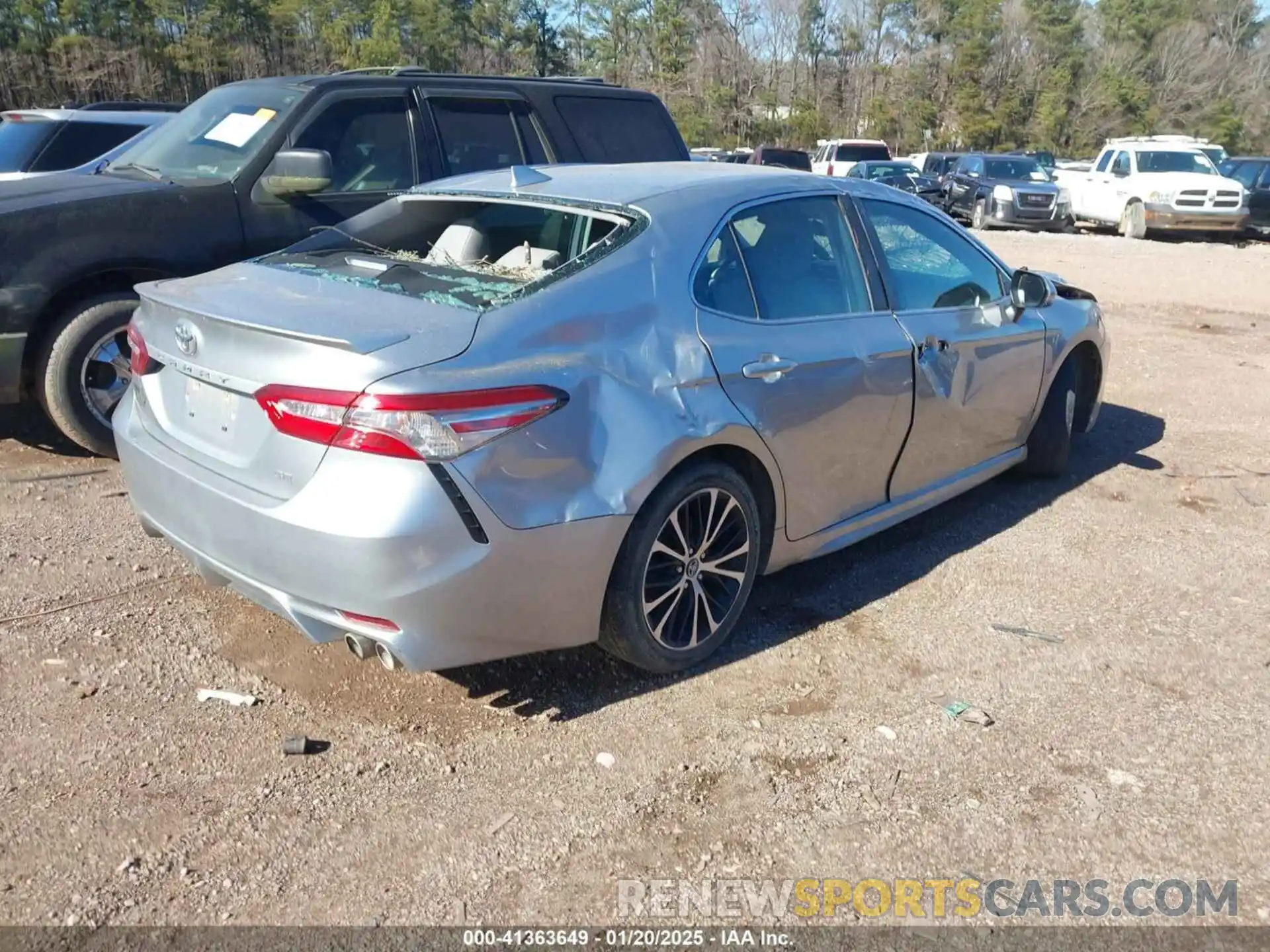 4 Photograph of a damaged car 4T1B11HK7KU789563 TOYOTA CAMRY 2019