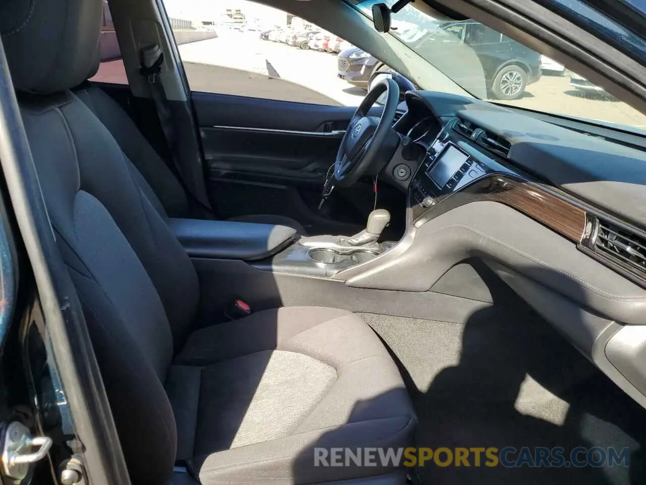 5 Photograph of a damaged car 4T1B11HK7KU794794 TOYOTA CAMRY 2019