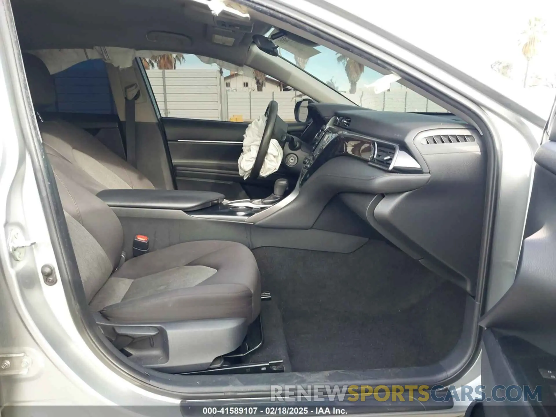 5 Photograph of a damaged car 4T1B11HK7KU803624 TOYOTA CAMRY 2019