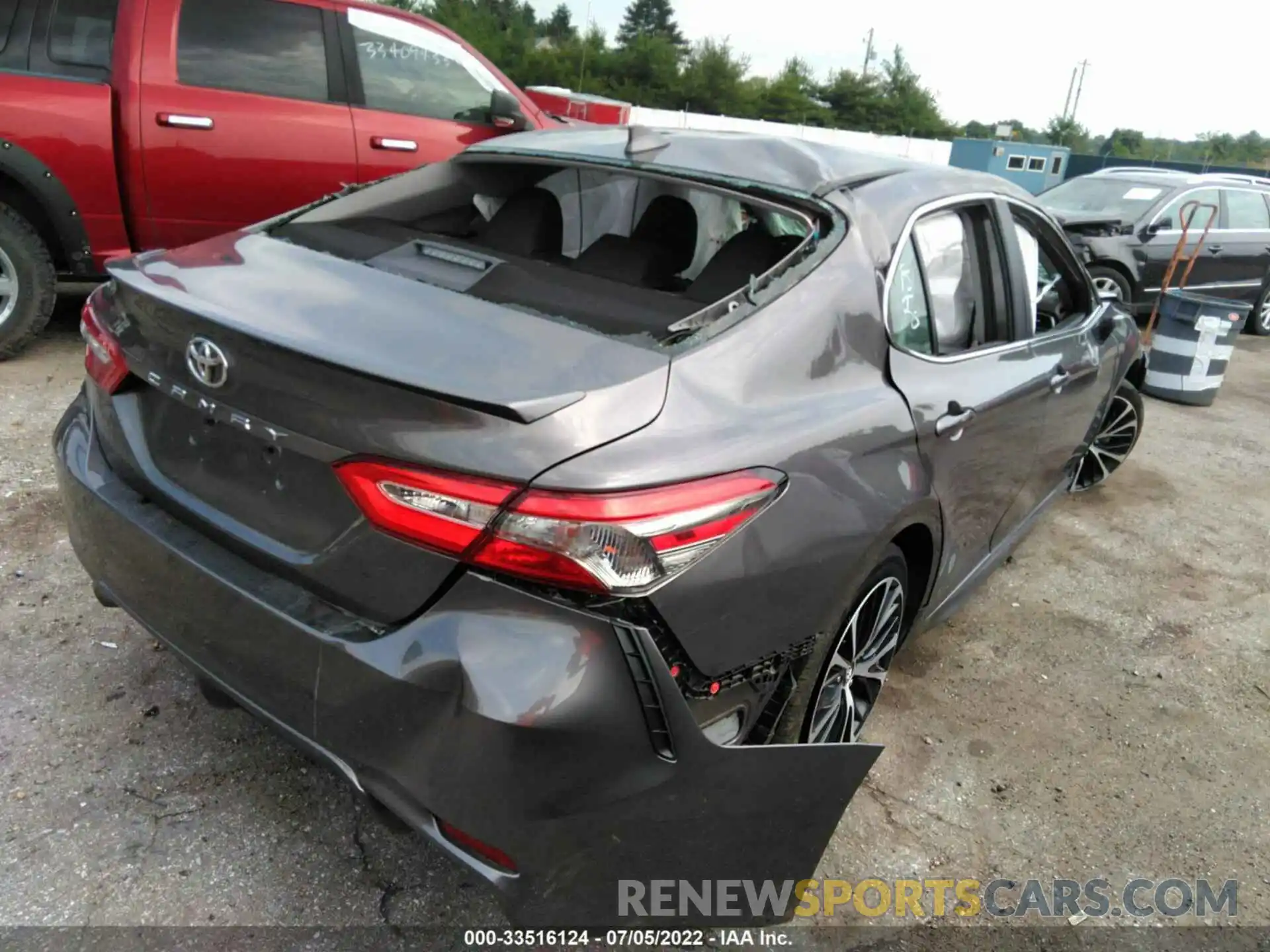 4 Photograph of a damaged car 4T1B11HK7KU804255 TOYOTA CAMRY 2019