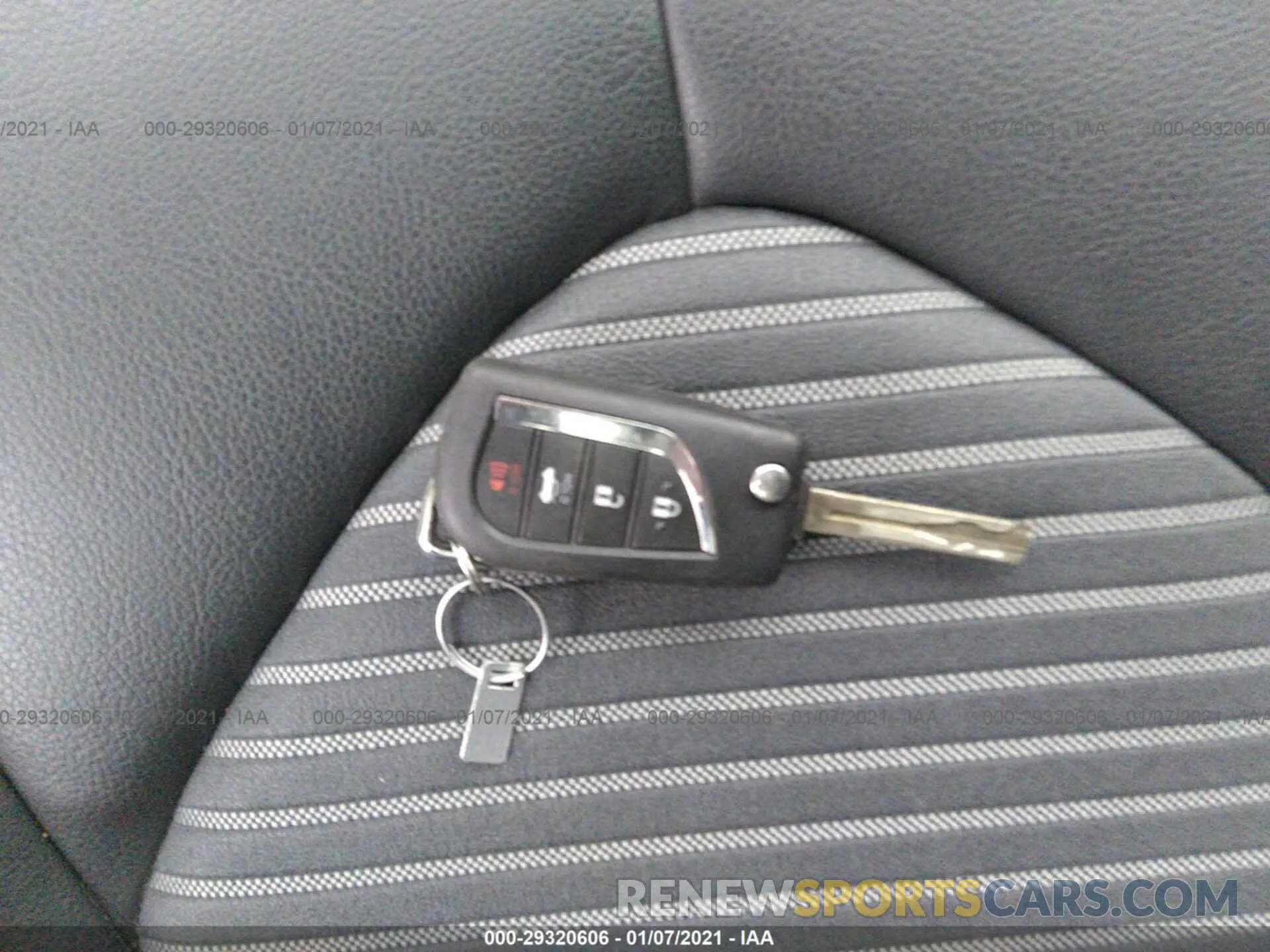 11 Photograph of a damaged car 4T1B11HK7KU811674 TOYOTA CAMRY 2019