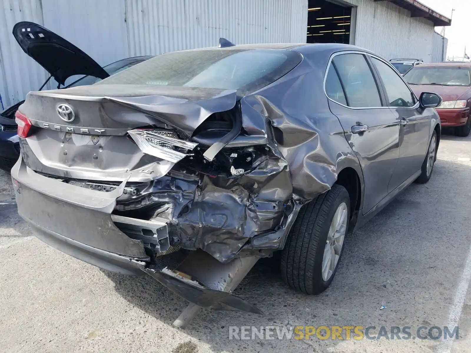 4 Photograph of a damaged car 4T1B11HK7KU811724 TOYOTA CAMRY 2019