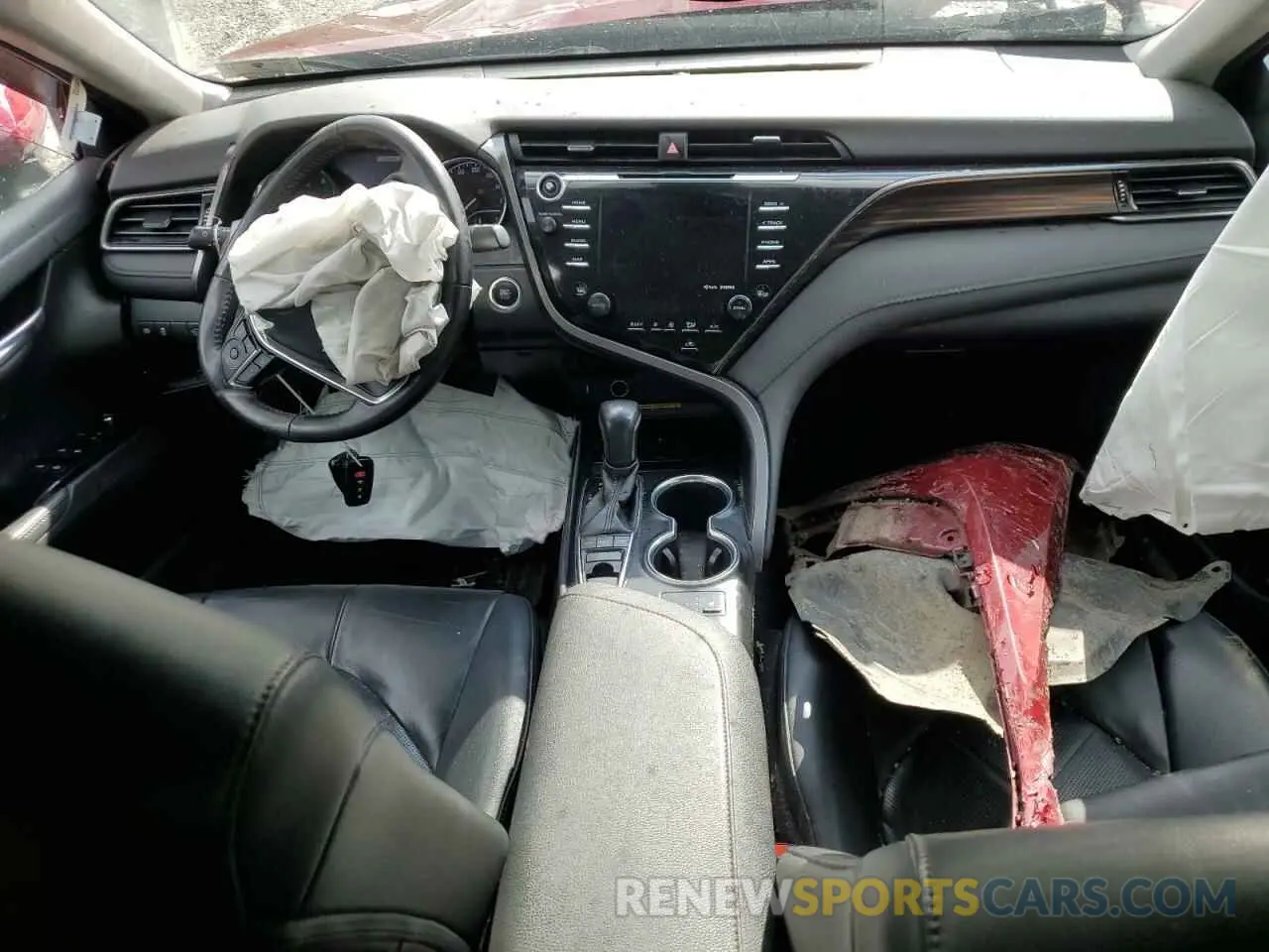8 Photograph of a damaged car 4T1B11HK7KU813408 TOYOTA CAMRY 2019