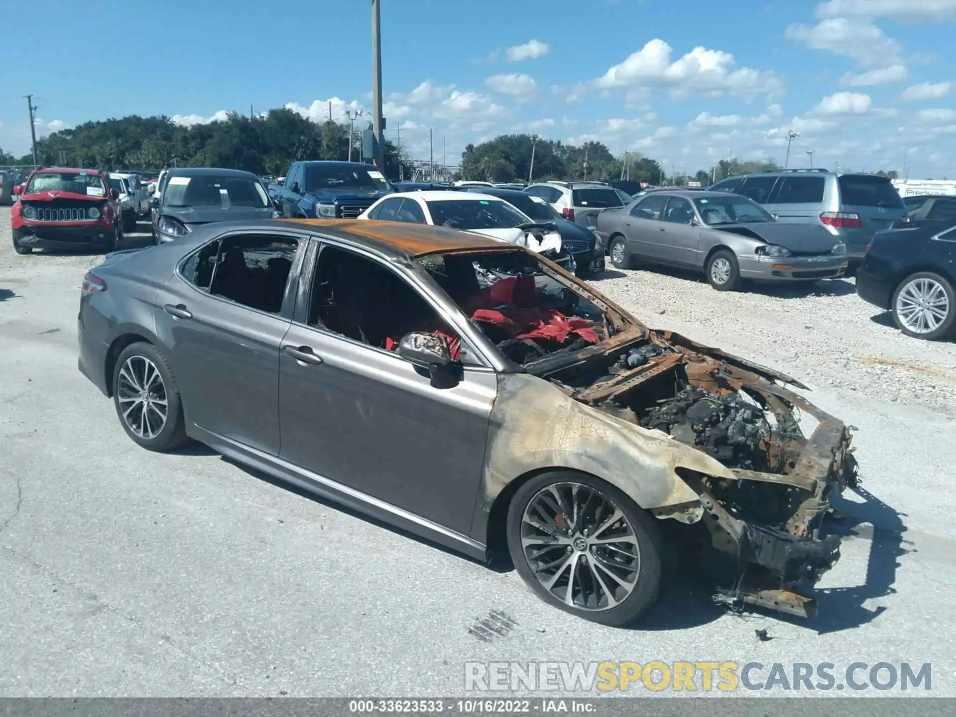 1 Photograph of a damaged car 4T1B11HK7KU824540 TOYOTA CAMRY 2019