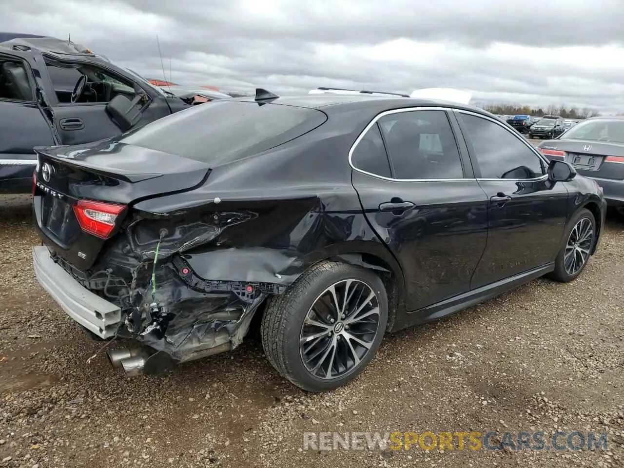 3 Photograph of a damaged car 4T1B11HK7KU826529 TOYOTA CAMRY 2019