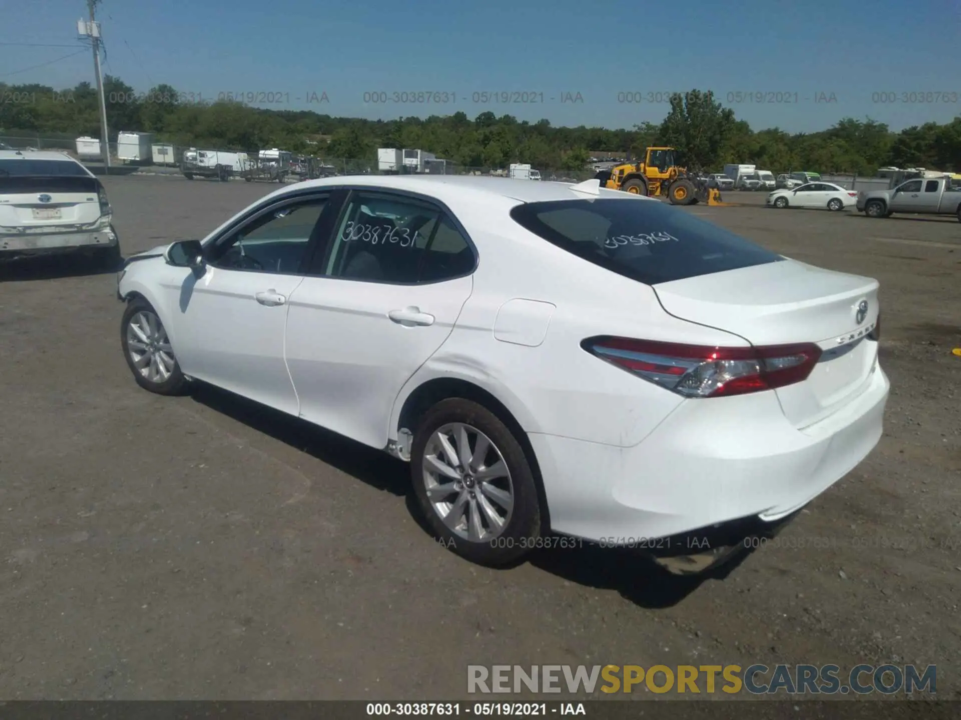 3 Photograph of a damaged car 4T1B11HK7KU828720 TOYOTA CAMRY 2019